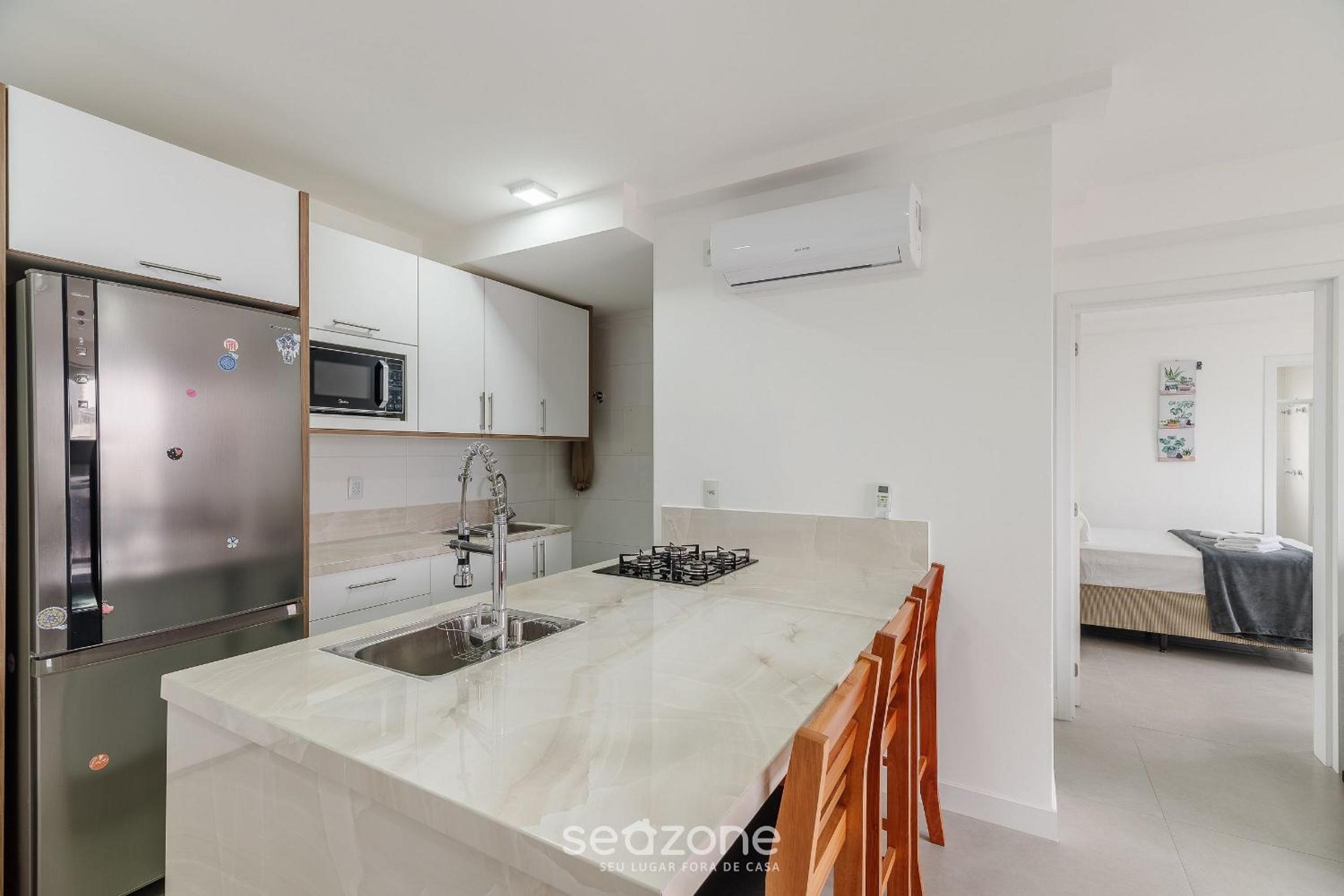 YHD - Condominium with pool near UFSC Located in Carvoeira, this condominium is an excellent choi
