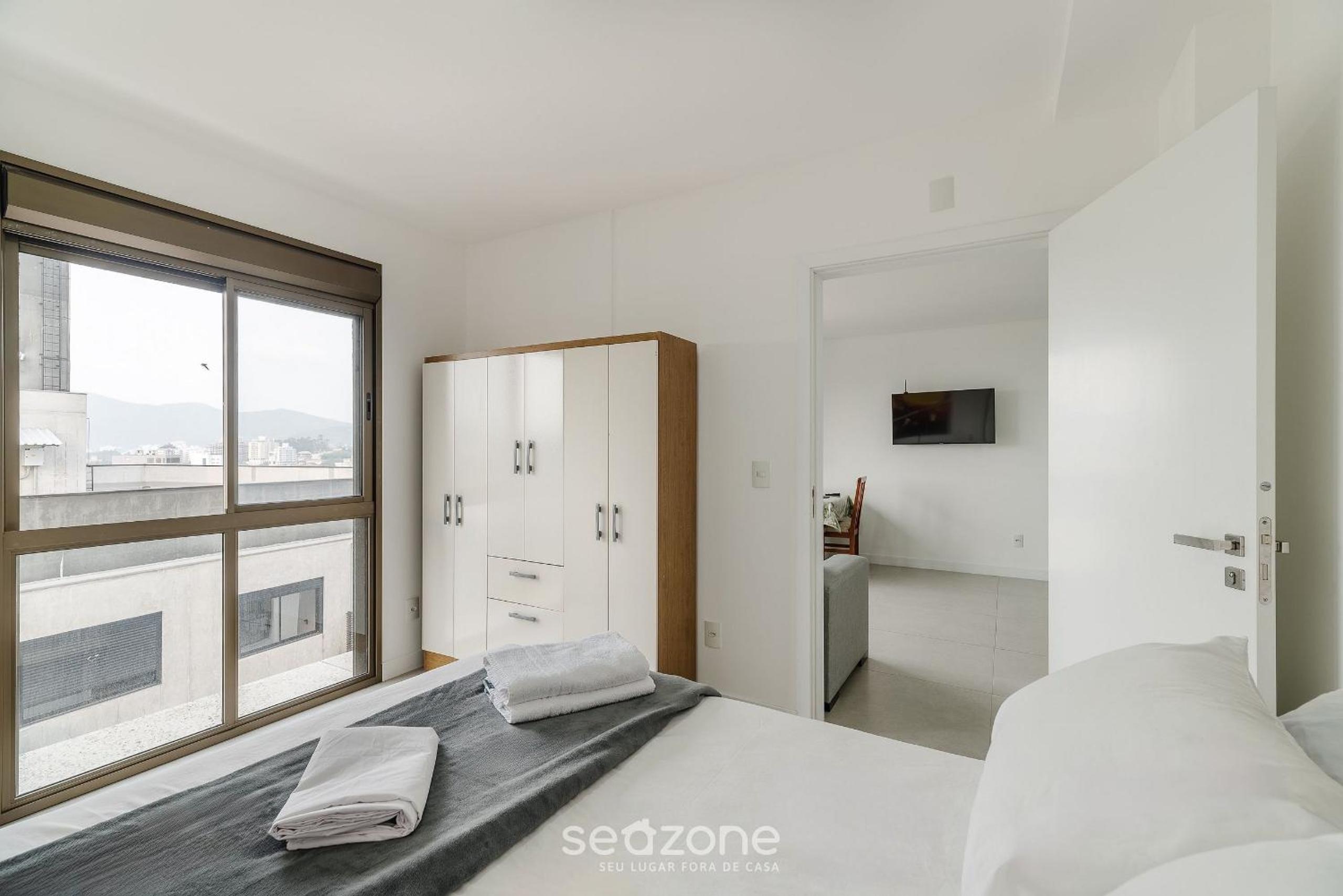 YHD - Condominium with pool near UFSC Located in Carvoeira, this condominium is an excellent choi