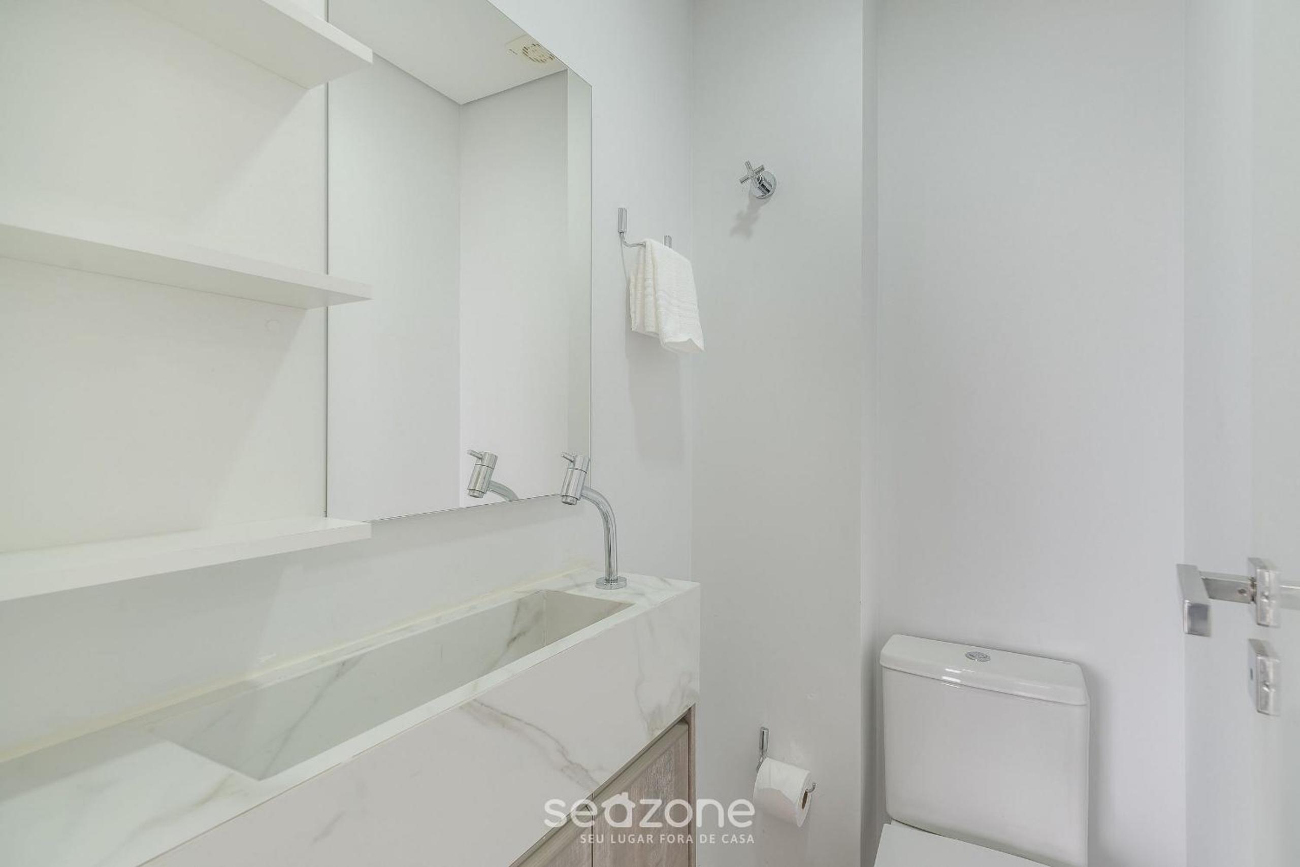 YHD - Condominium with pool near UFSC Located in Carvoeira, this condominium is an excellent choi