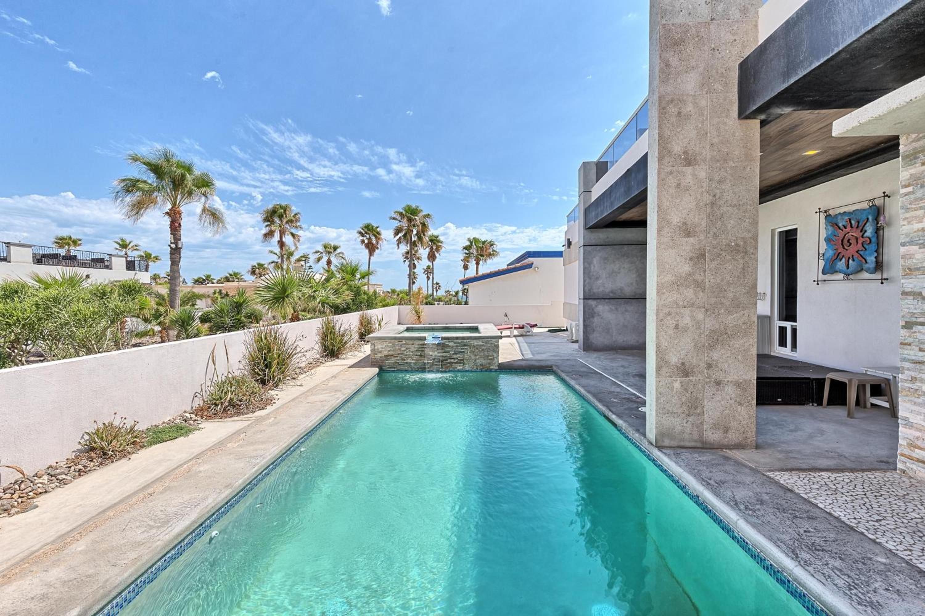 Casa OMG view 4