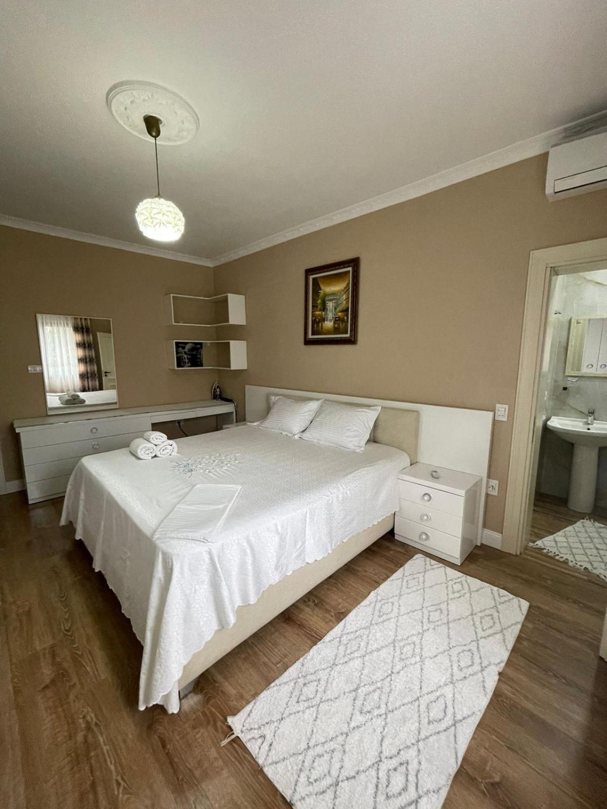 Villa Flora Luxury