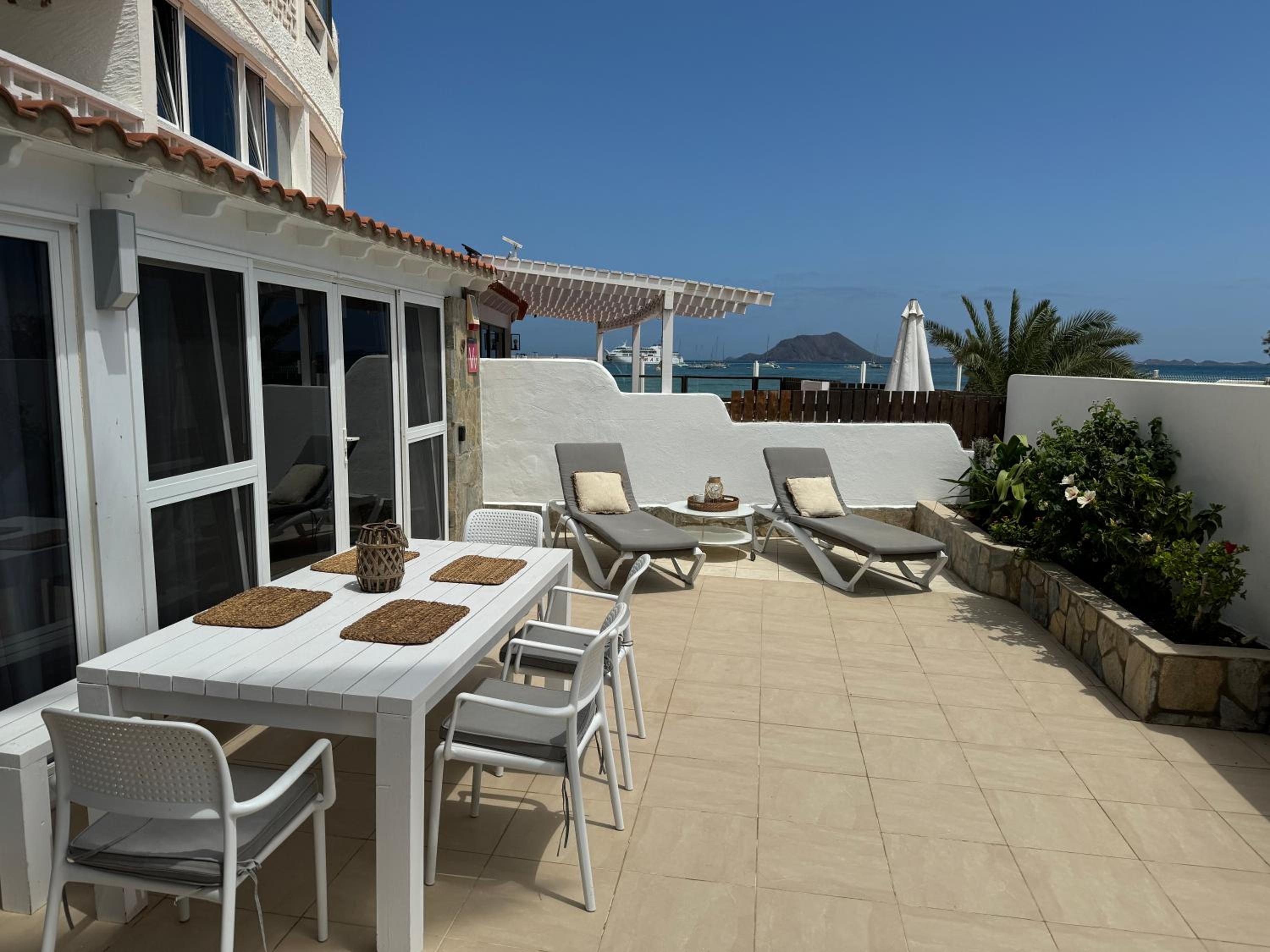 Beach Front House 'Casa Neen' view 2