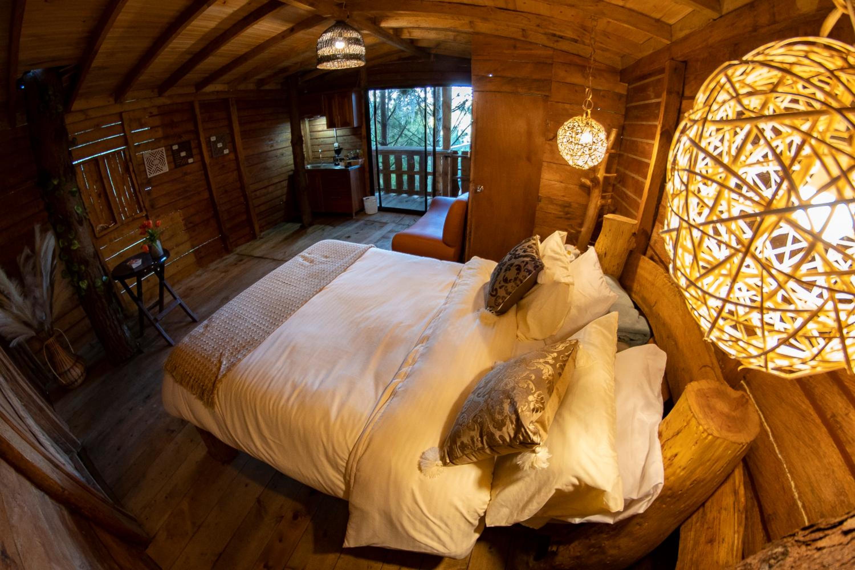 Refugio Natural - Guarne - Cabañas Ecológicas con Jacuzzi e hidromasaje