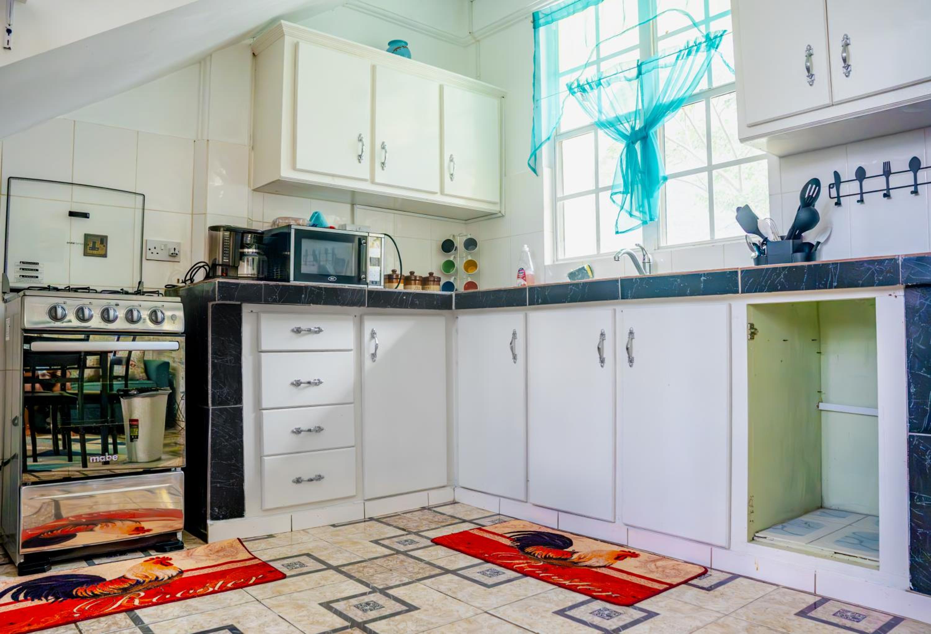 Rainbow Heights Apartment, Soufriere