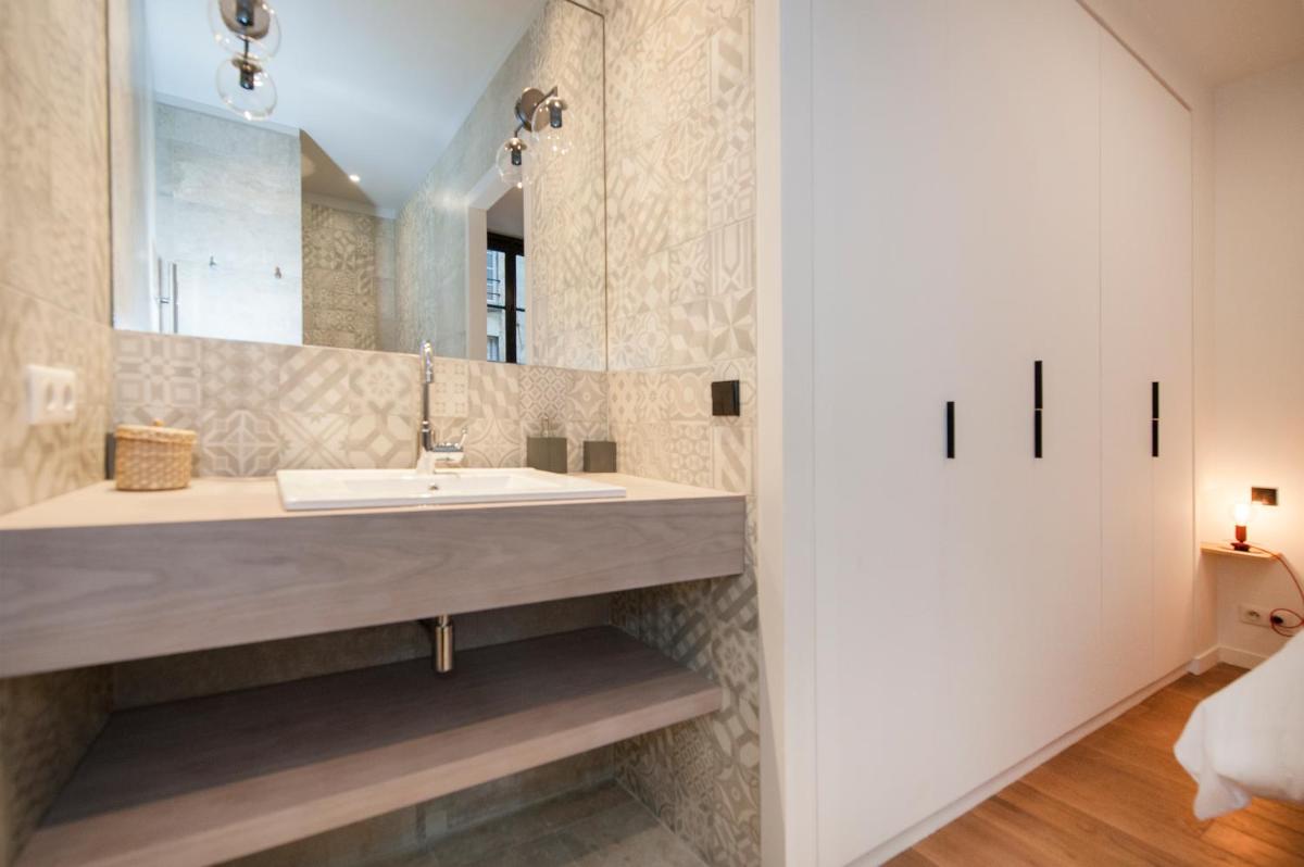 Pick A Flat's Apartment in Le Marais - Rue Sainte Croix de la Bretonnerie