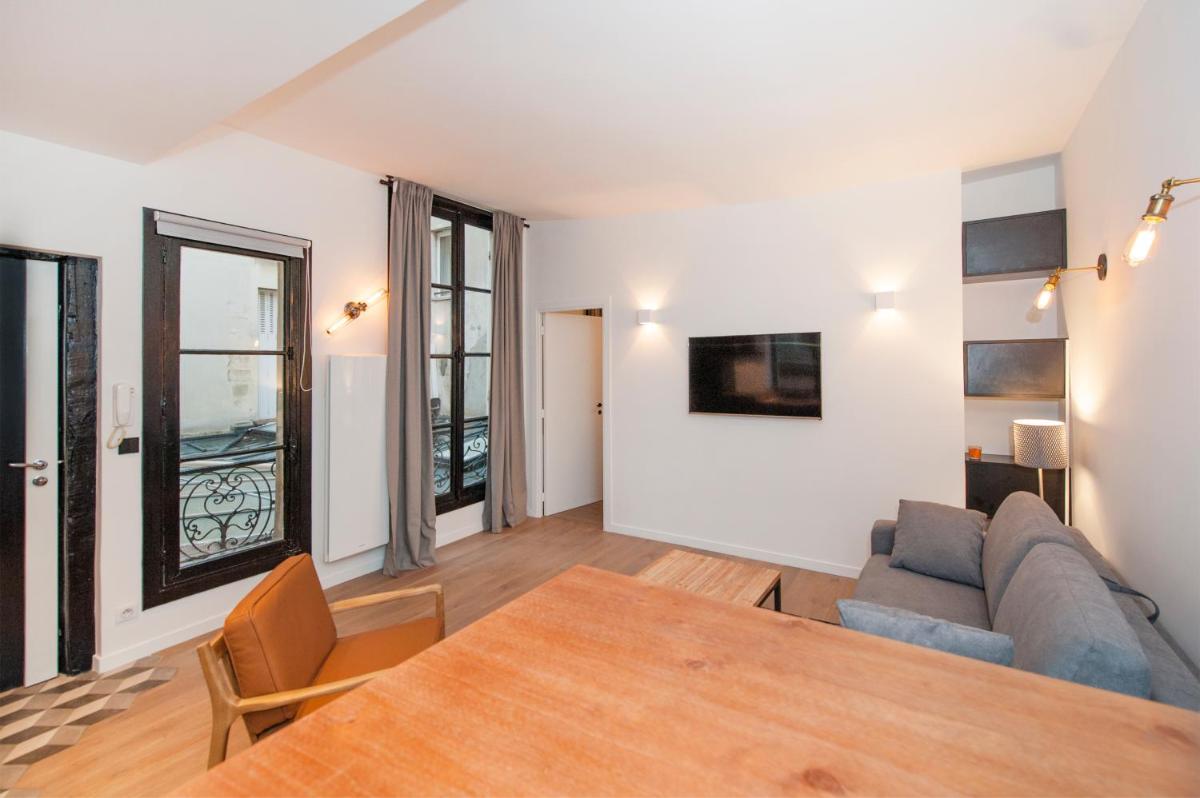 Pick A Flat's Apartment in Le Marais - Rue Sainte Croix de la Bretonnerie