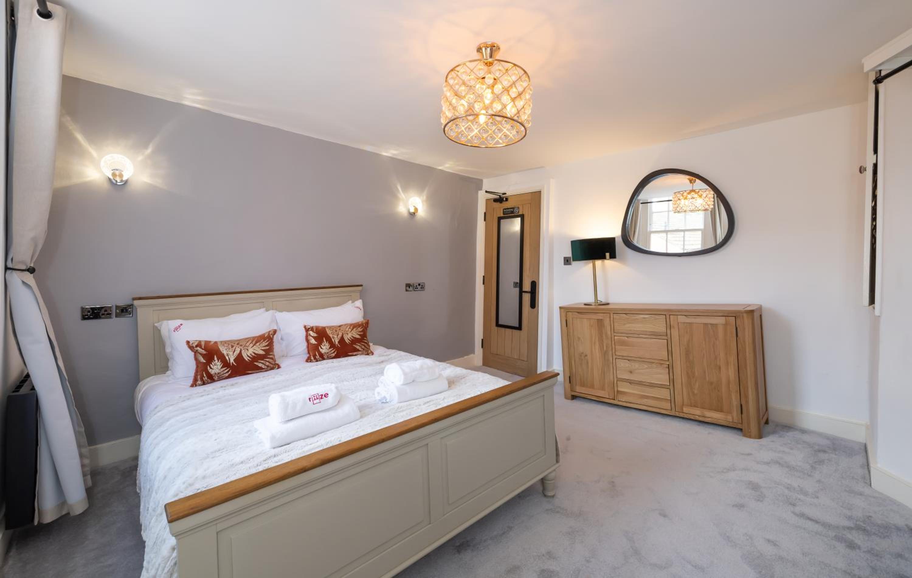 Worcester Vacations - Riize Boutique Hotel Worcester Self Check-in City Centre - Property Image 100