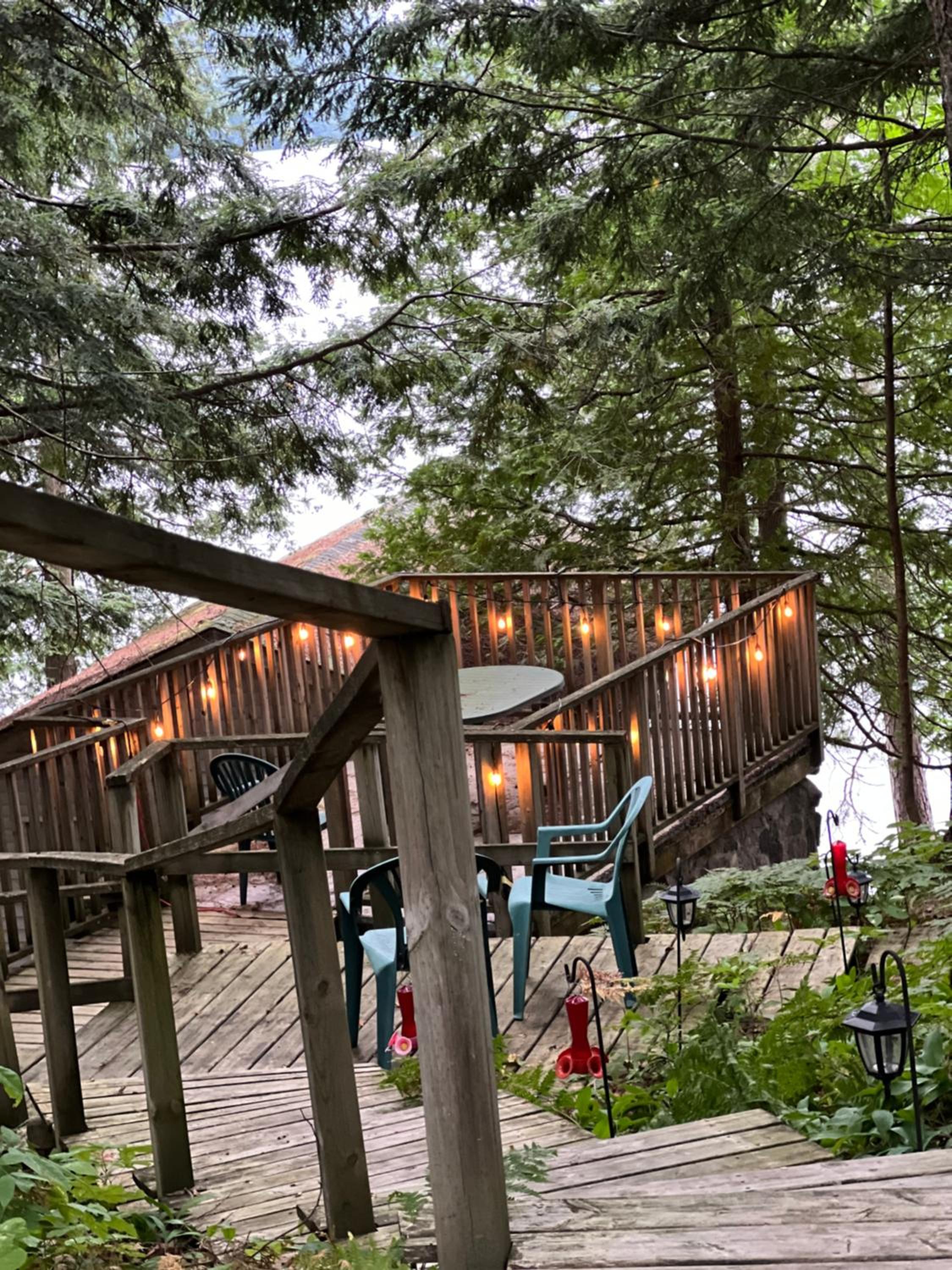 Birkswyld waterfront cottage Mary Lake