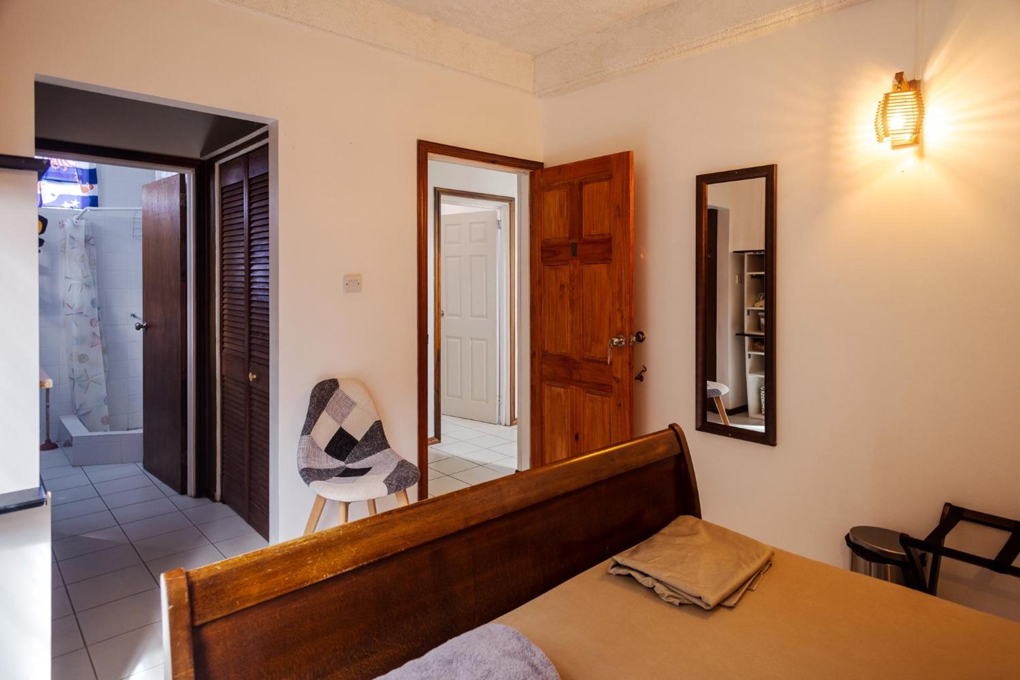 Rosehill Heights Modern 4 bedroom vacation rental
