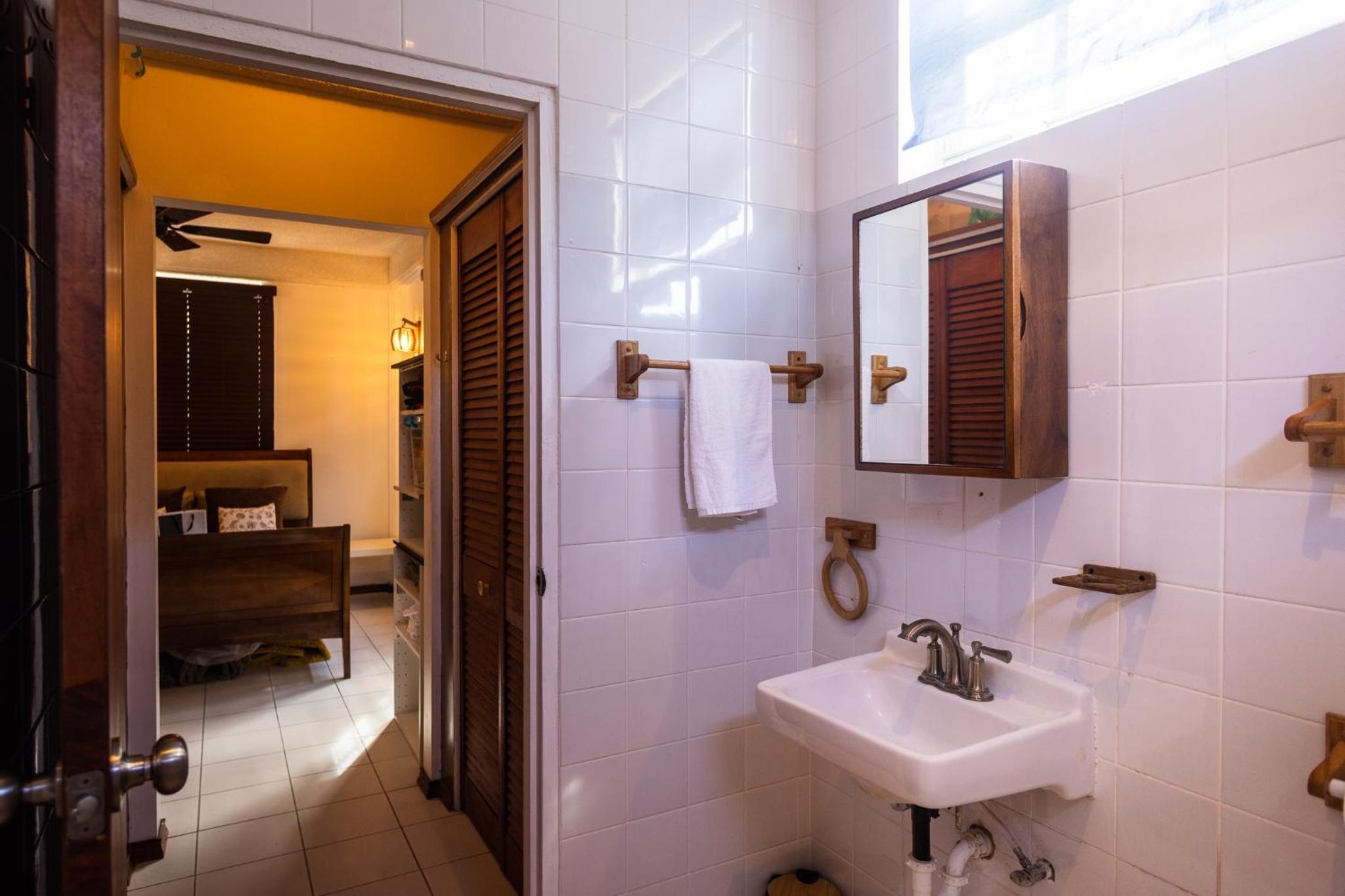 Rosehill Heights Modern 4 bedroom vacation rental