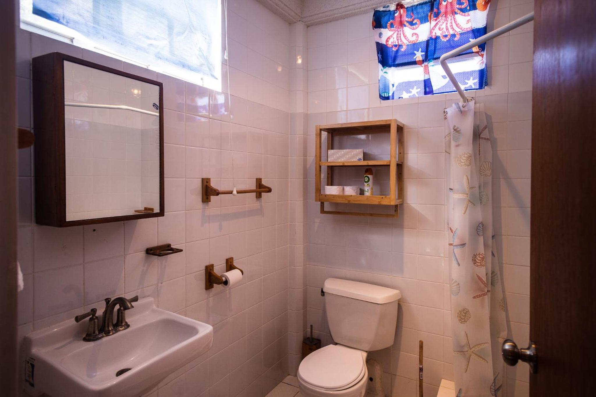 Rosehill Heights Modern 4 bedroom vacation rental