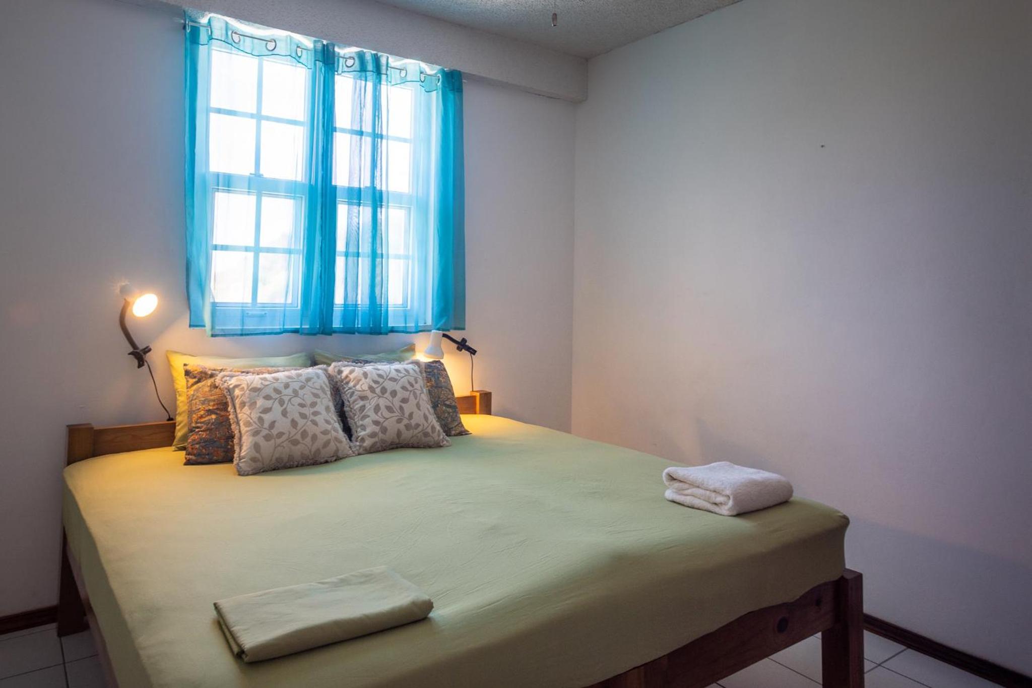 Rosehill Heights Modern 4 bedroom vacation rental