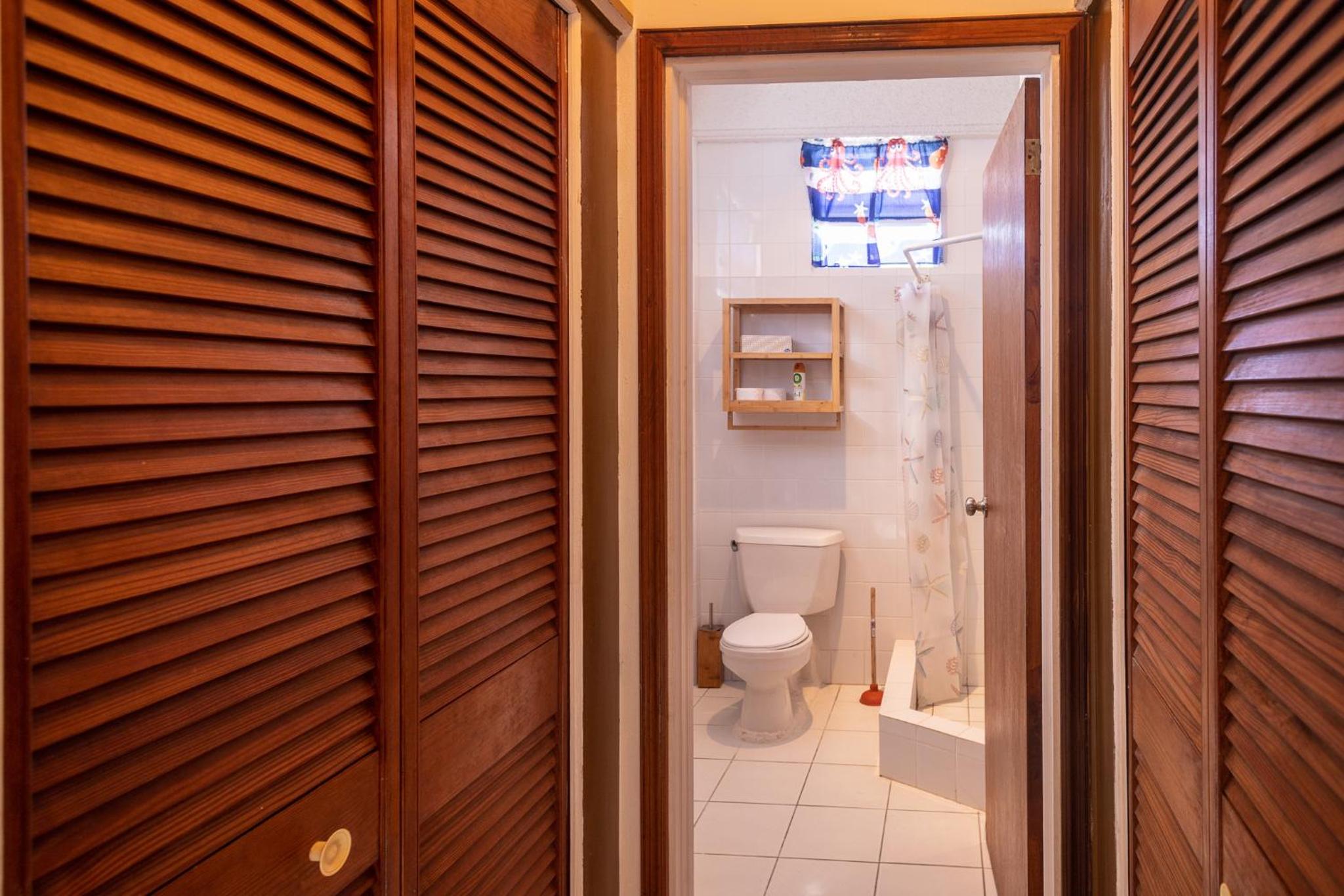 Rosehill Heights Modern 4 bedroom vacation rental