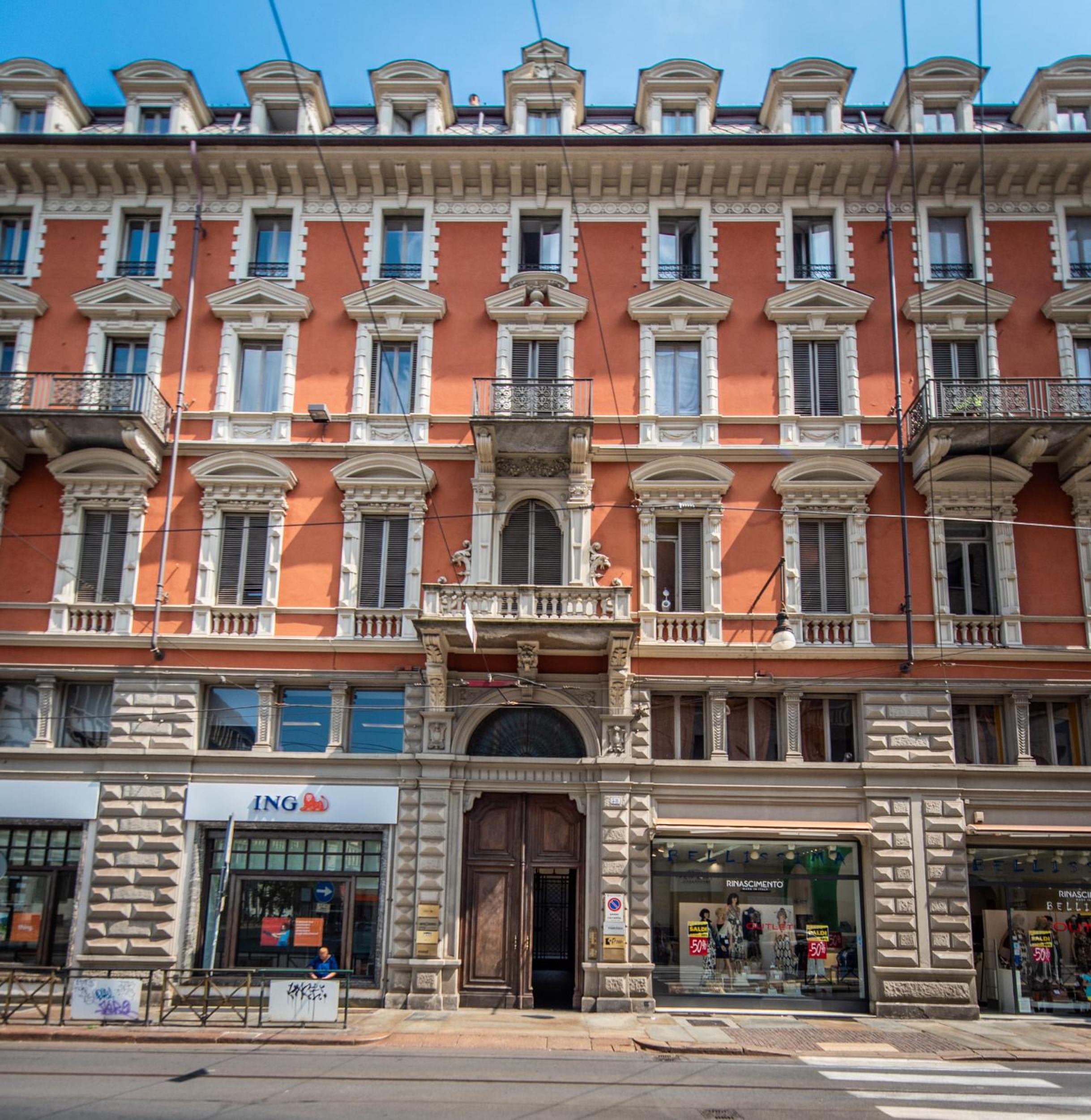 Domus San Carlo- Luxury apartment in Turin's heart view 2