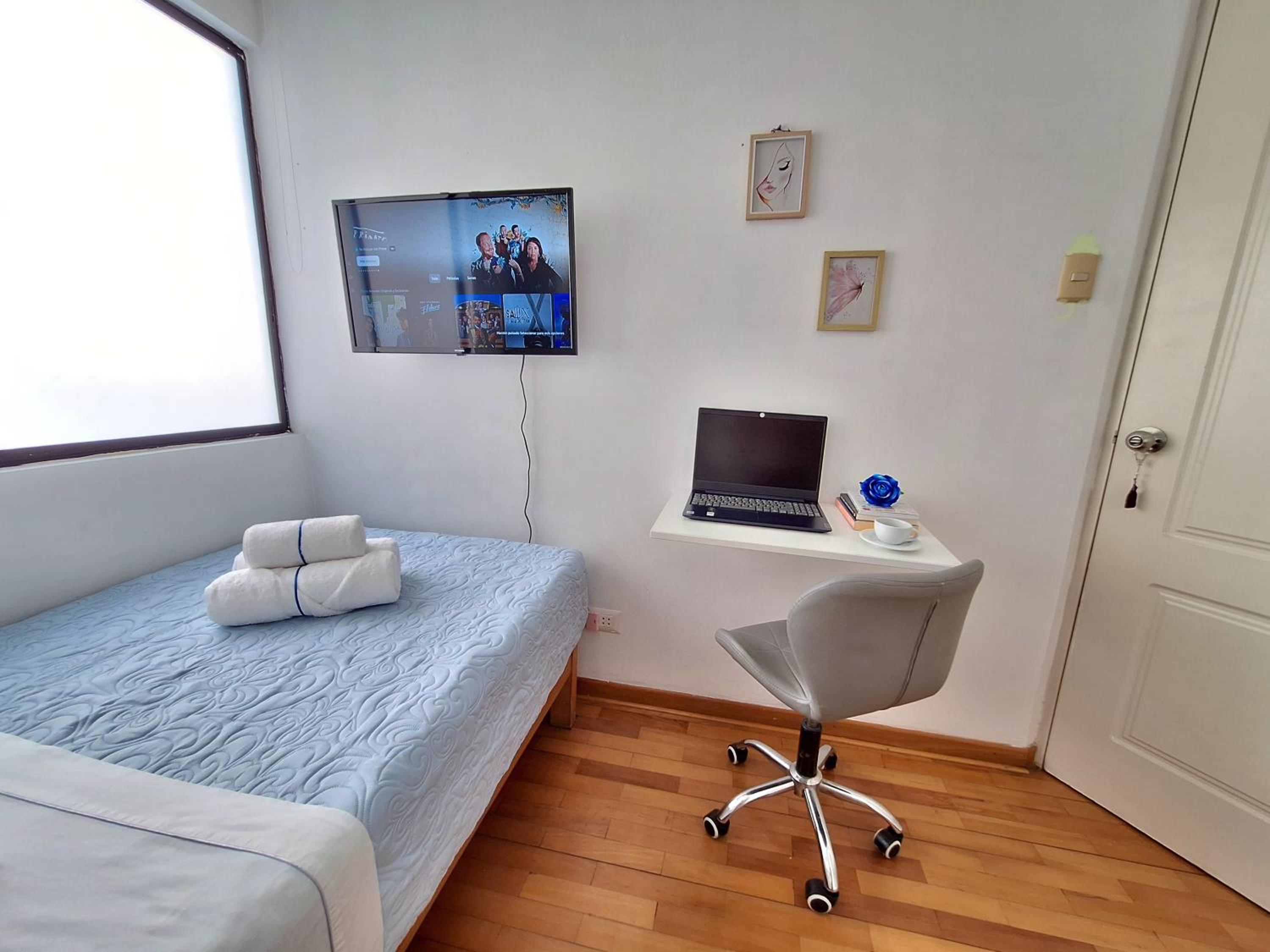 Photo 8