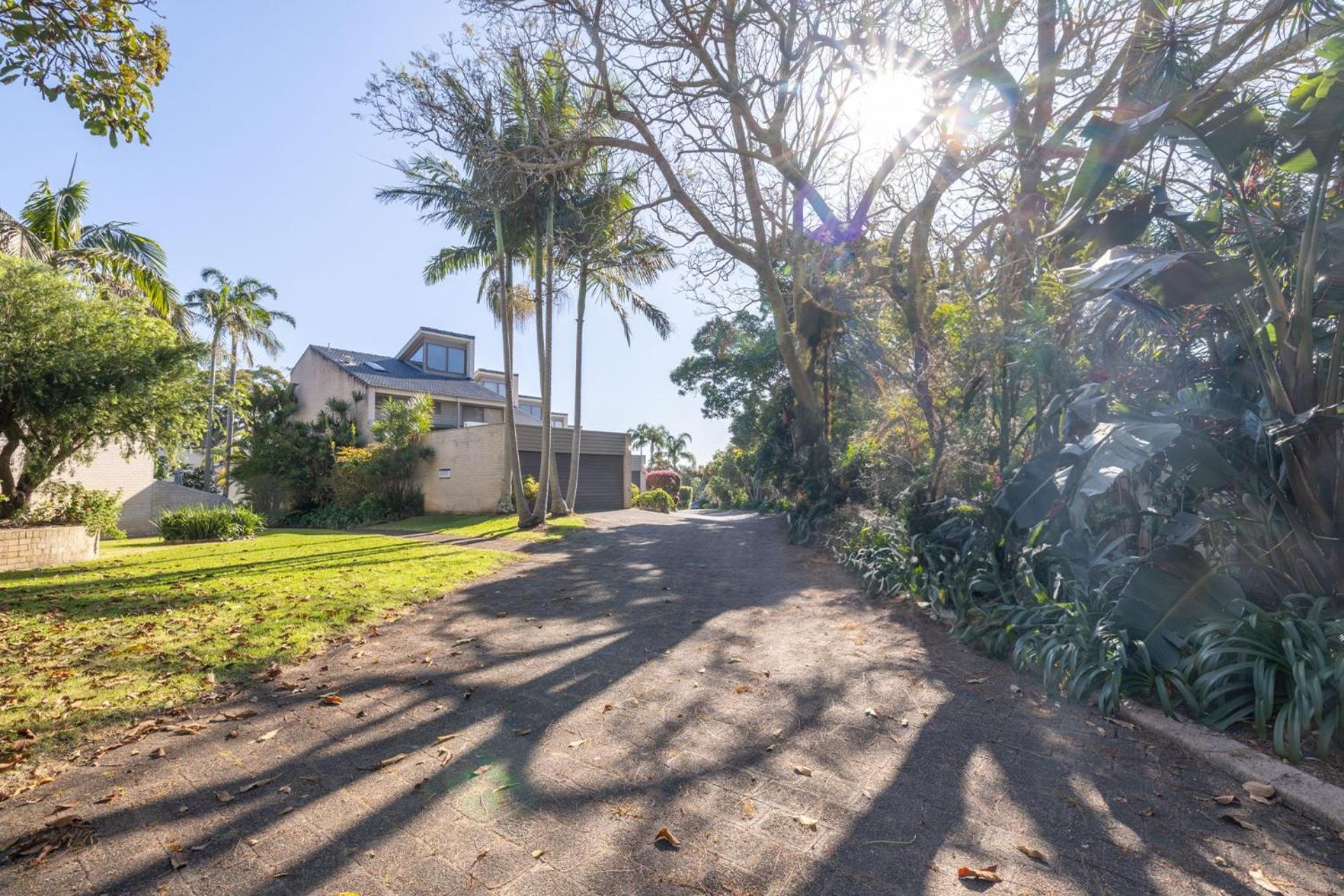The Moorings 22, 4 Cromarty Rd - stunning townhouse with water views