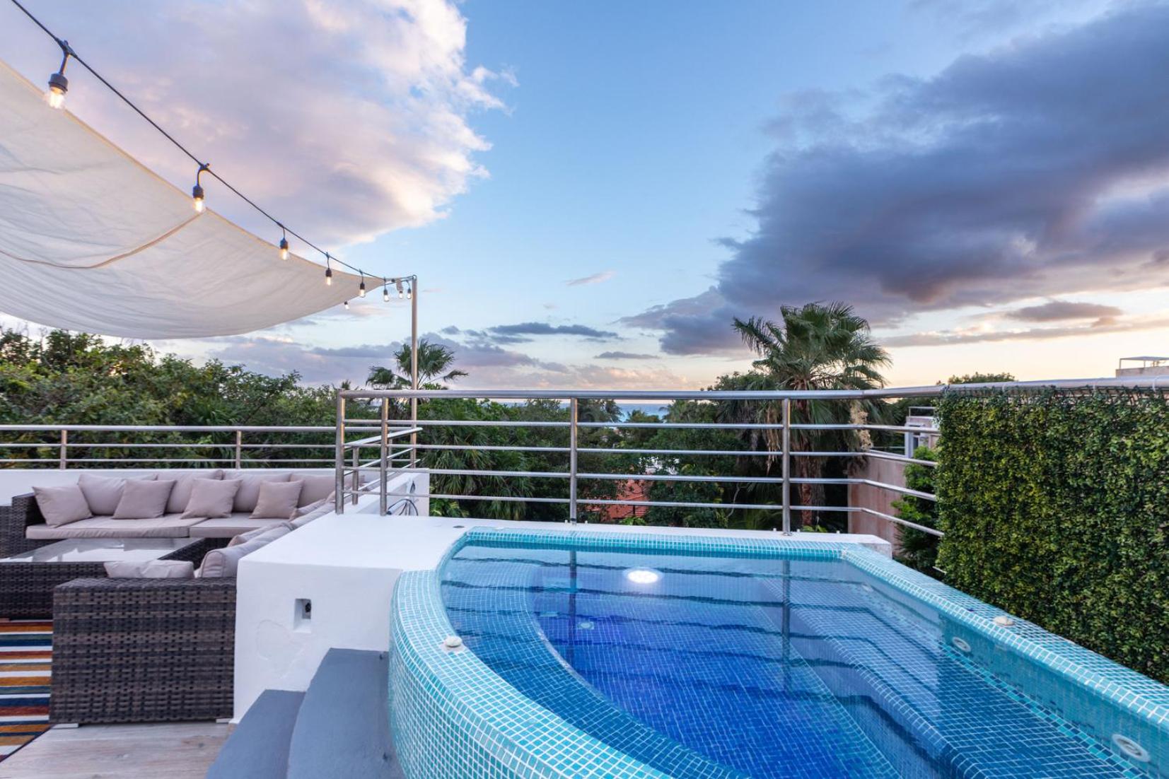 Luxury spacious 5 bedroom villa view 2