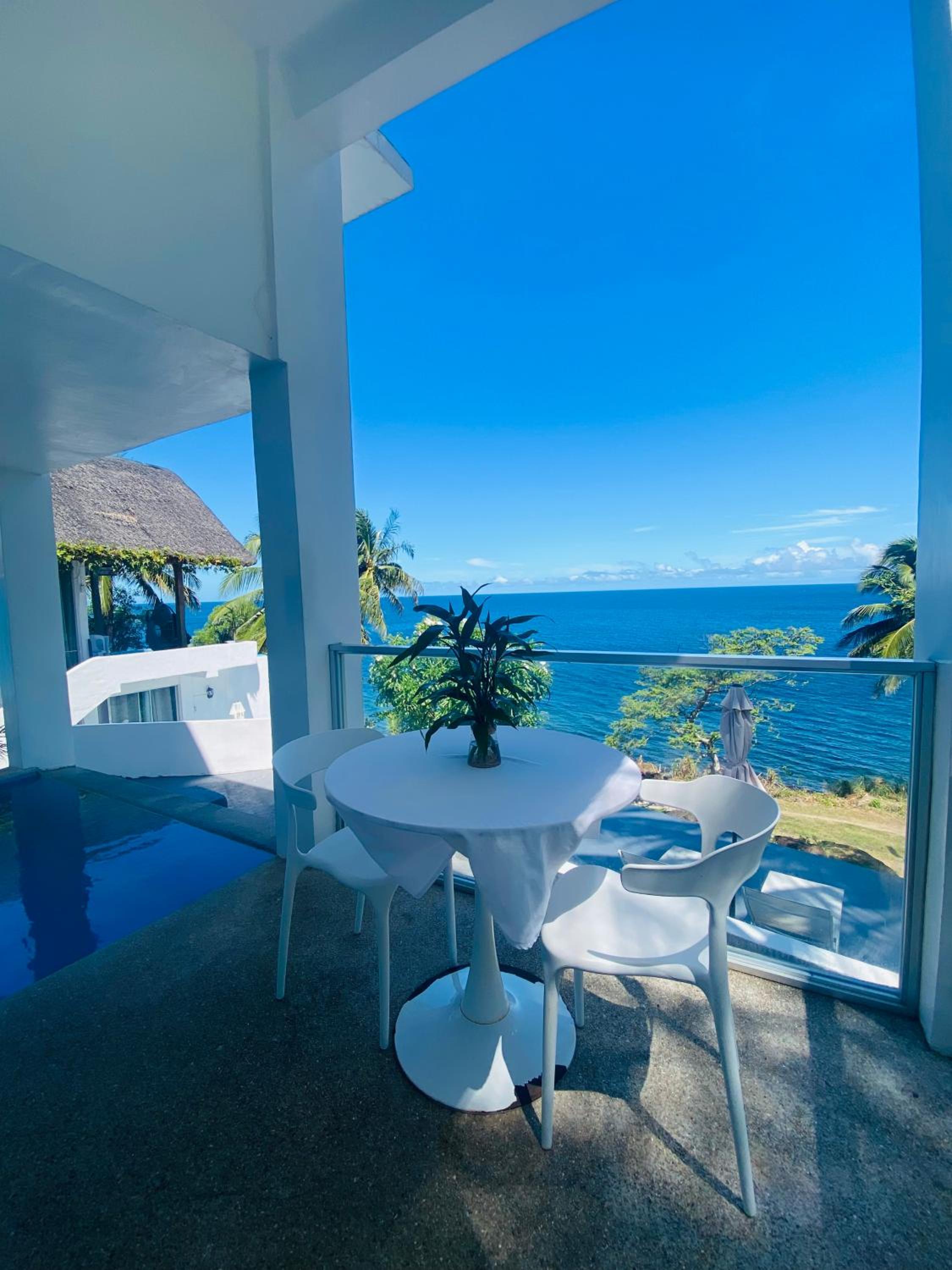 Bintana Sa Paraiso