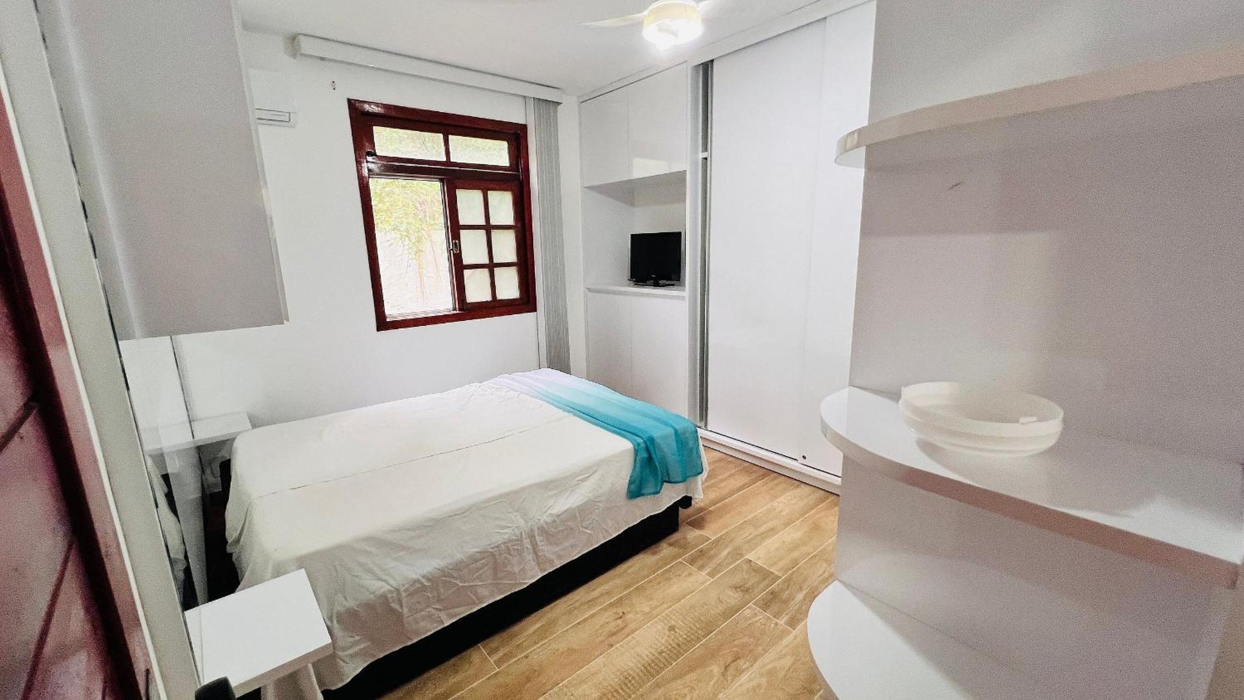 Condomínio quarto e sala