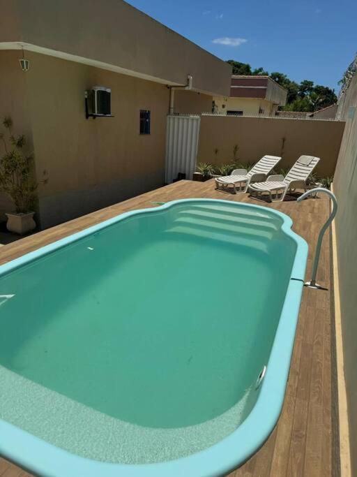 Linda casa em Araruama com piscina