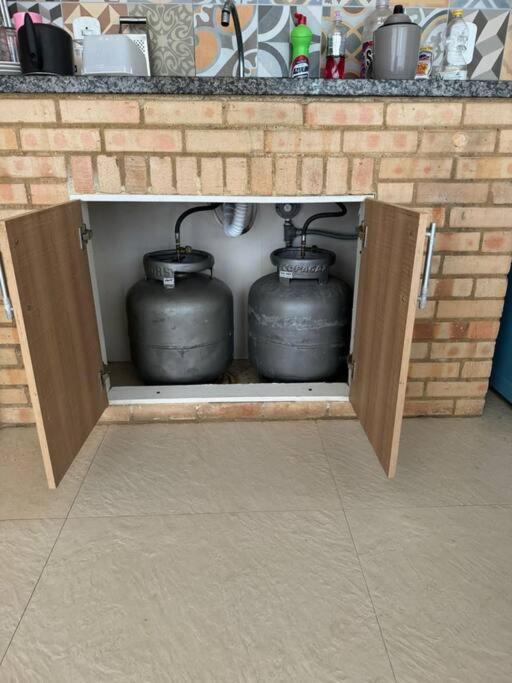 Linda casa em Araruama com piscina