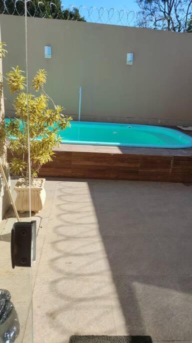 Linda casa em Araruama com piscina