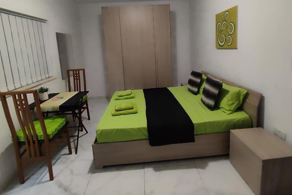 Studio apartment with AC in Msida view 4