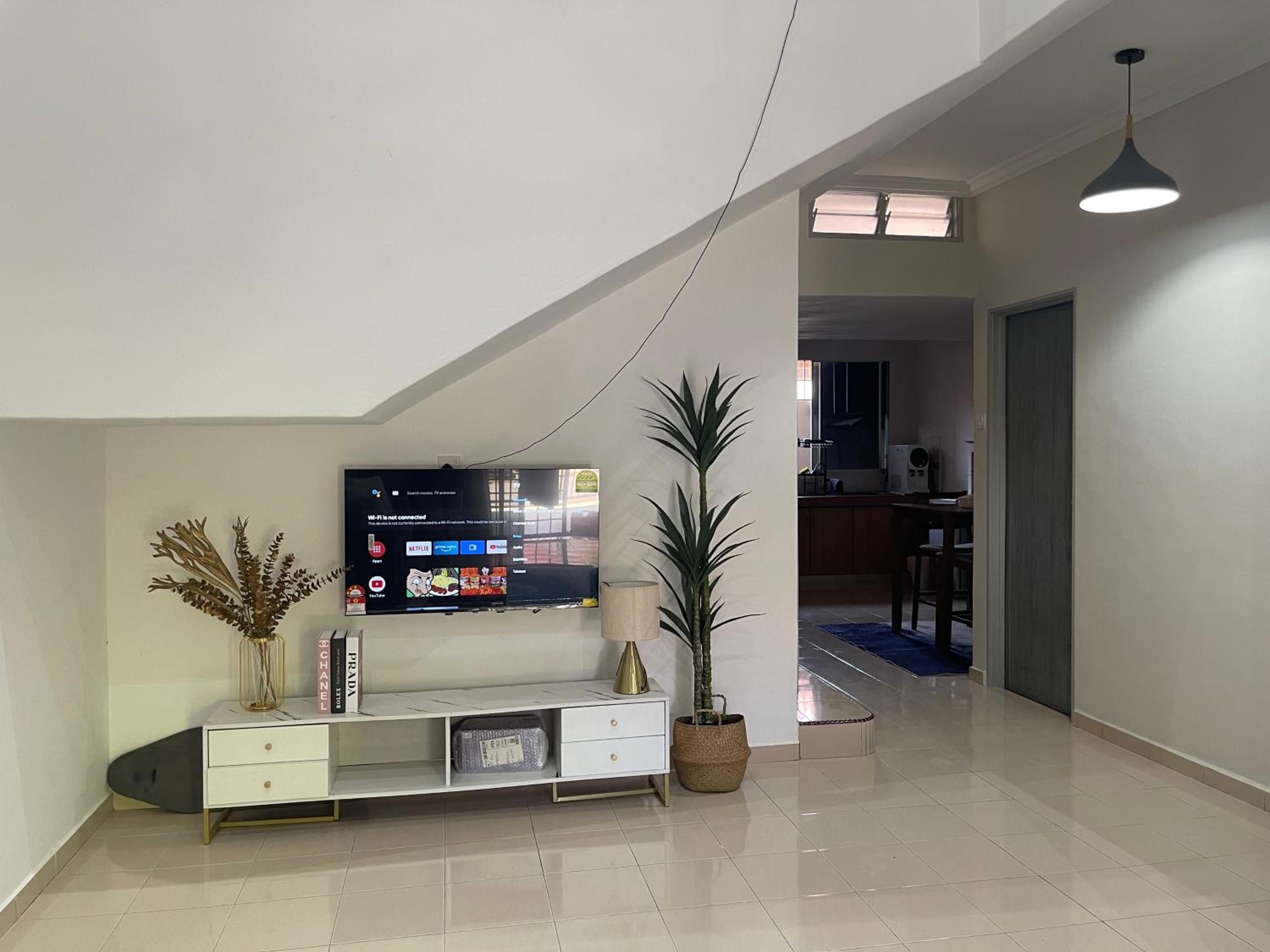 Iman Homestay Sg Karang Kuantan, 3BedRoom, 3 AirCond photo 4