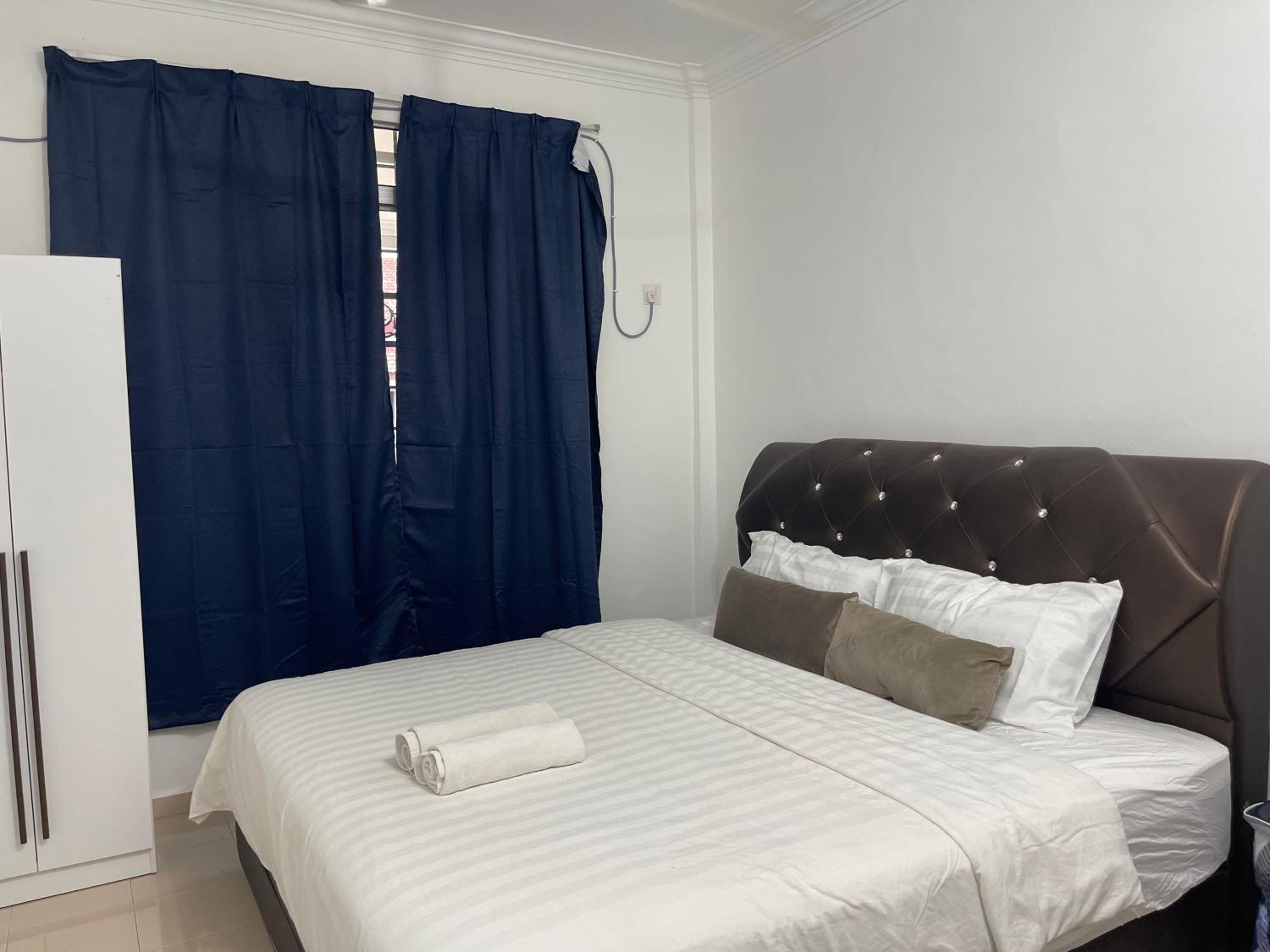 Iman Homestay Sg Karang Kuantan, 3BedRoom, 3 AirCond photo 5