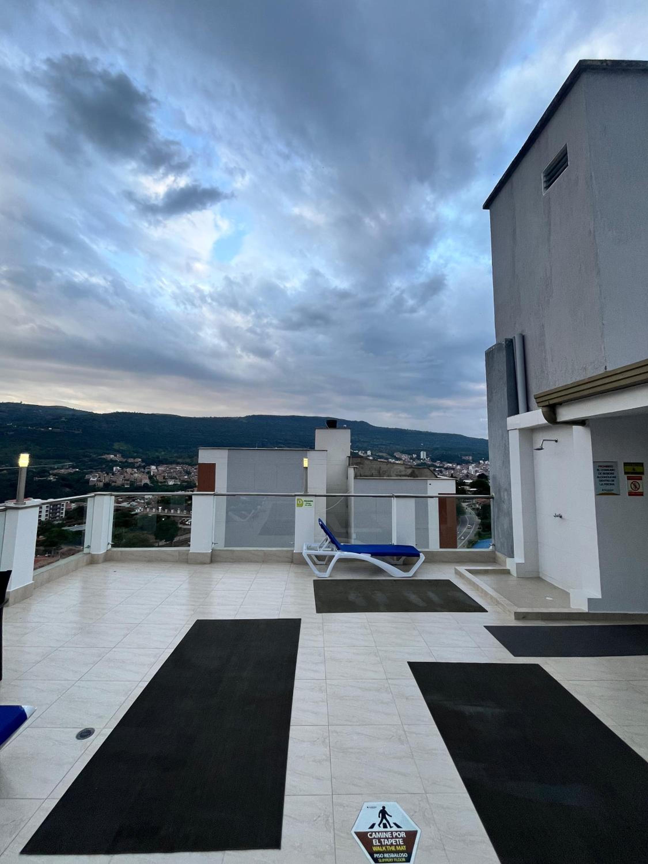 Apartamento lujoso CC San Gil Plaza