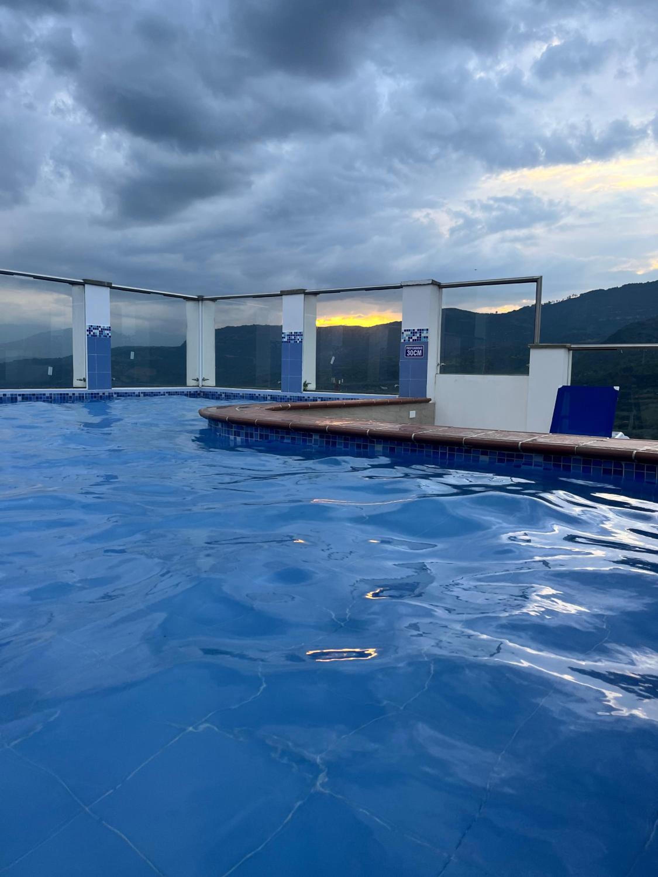 Apartamento lujoso CC San Gil Plaza