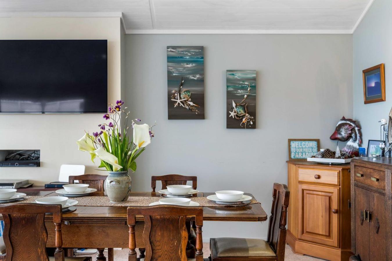 Seaview Escape - Beachfront Home