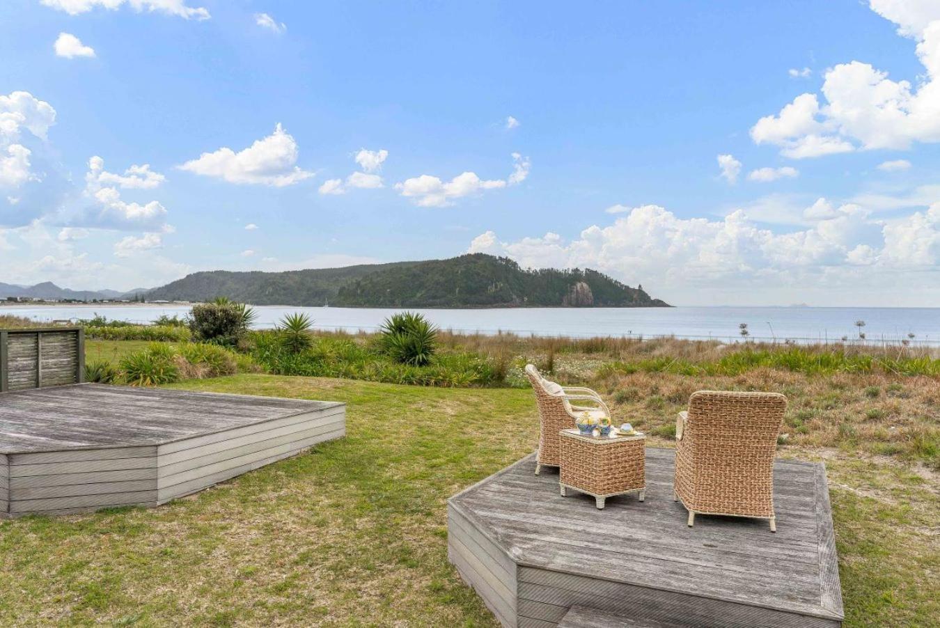 Seaview Escape - Beachfront Home