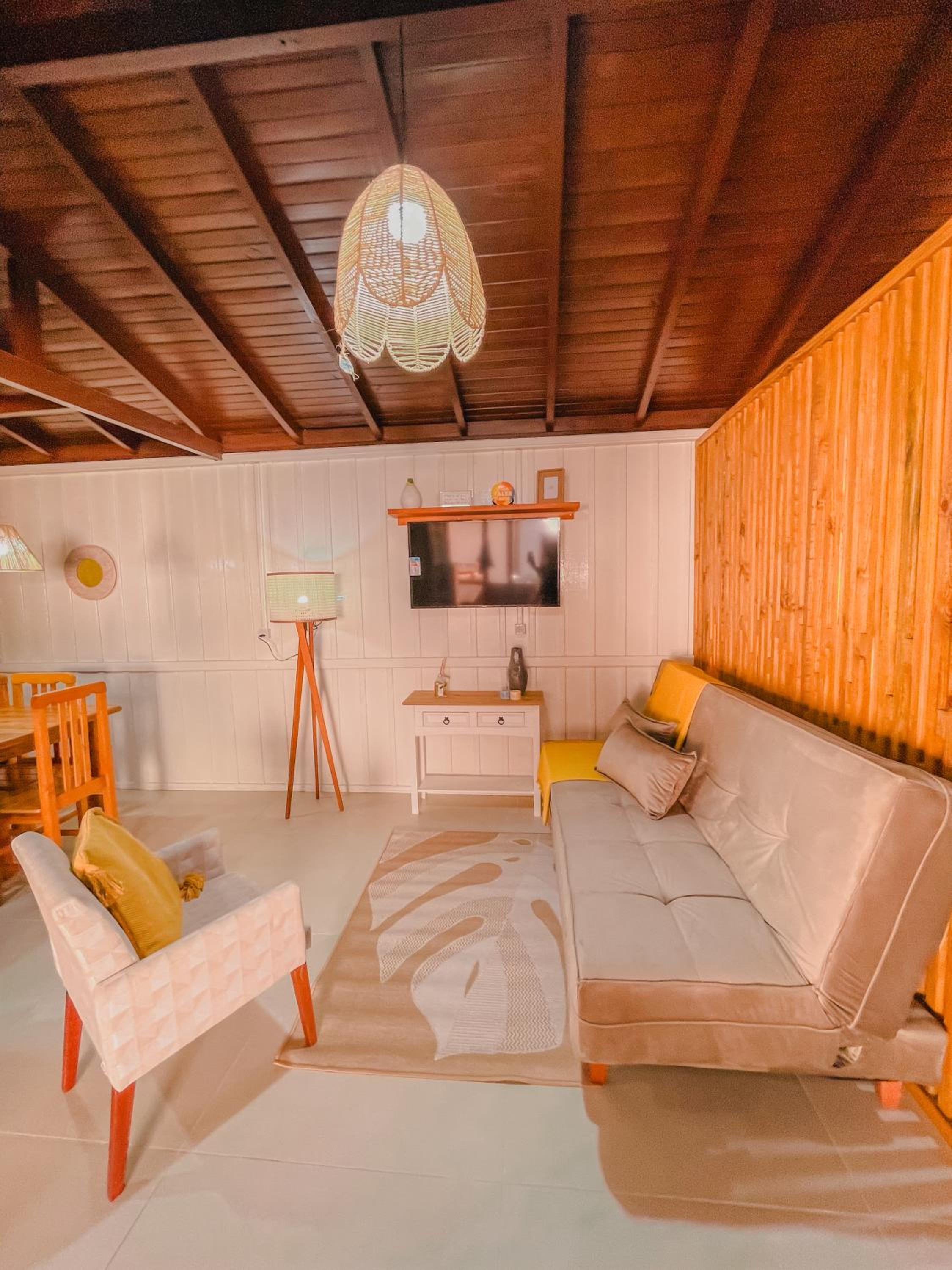 Shangri La Casas e Studios