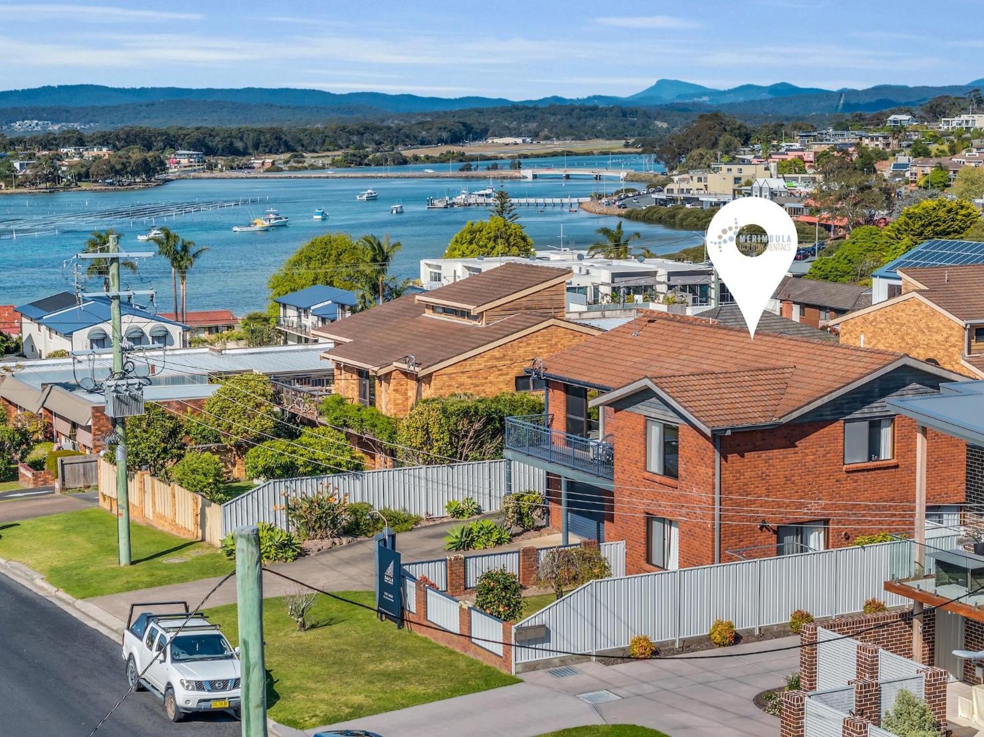 Harbour Lights - townside with a pool