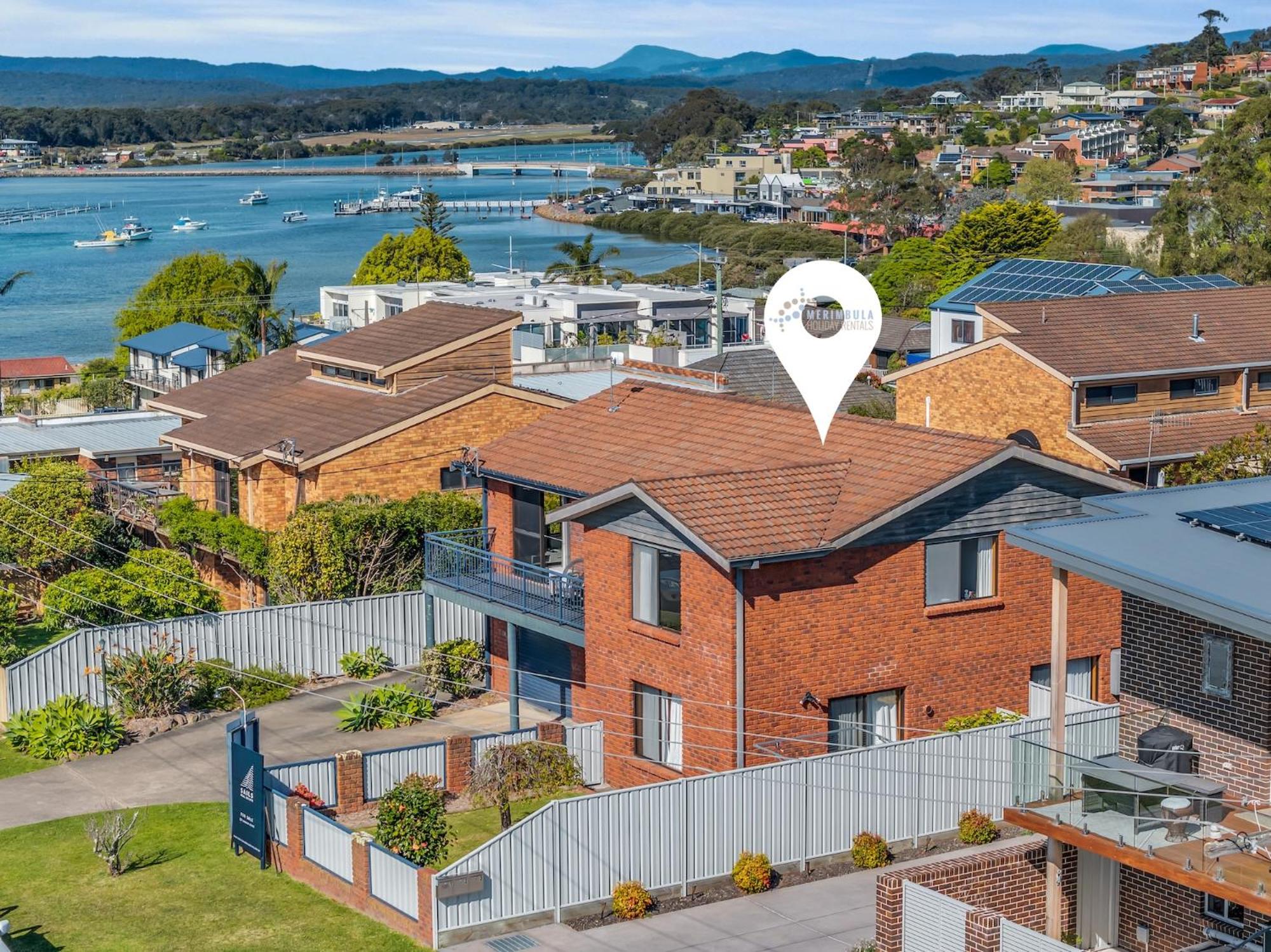 Harbour Lights - townside with a pool
