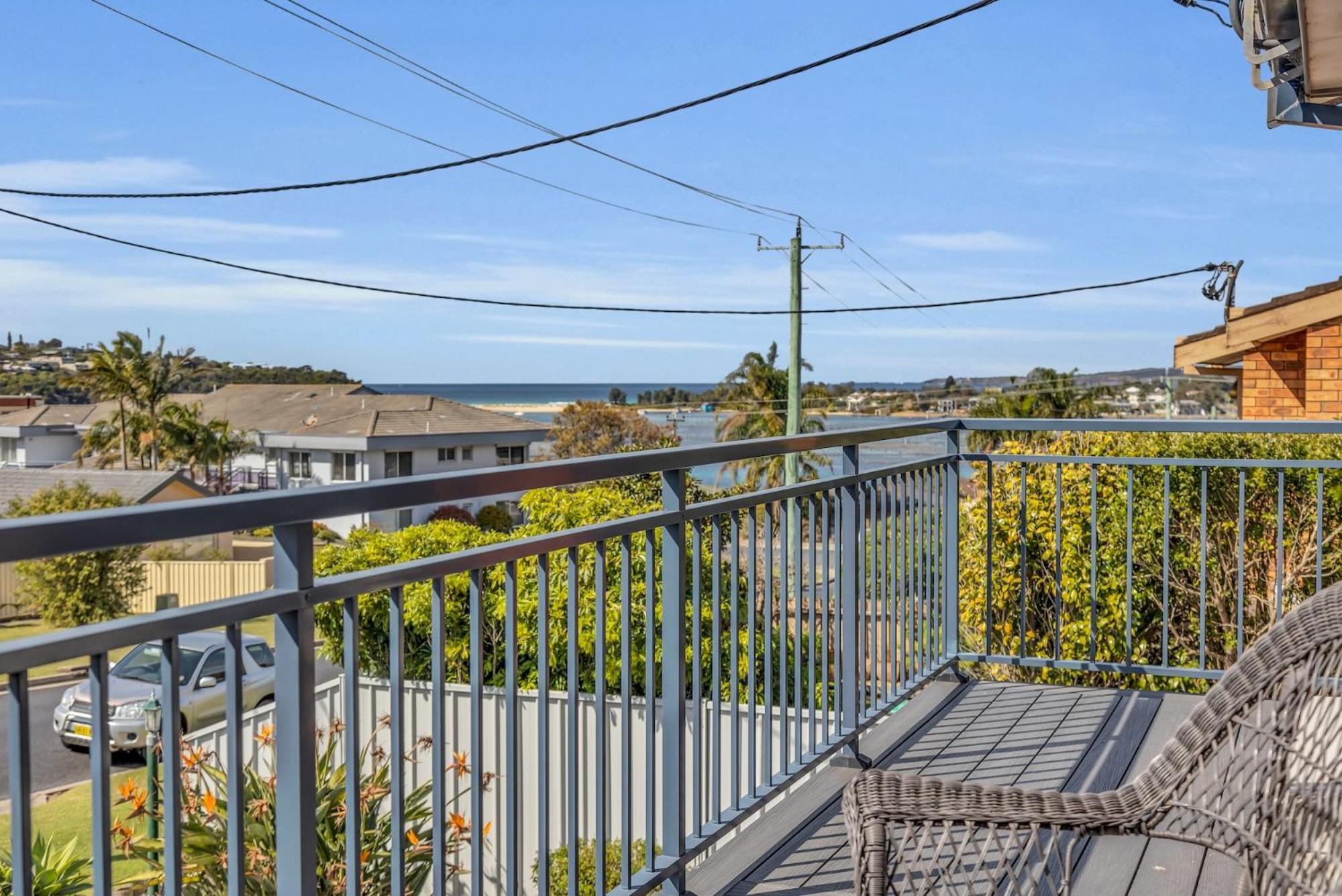 Harbour Lights - townside with a pool