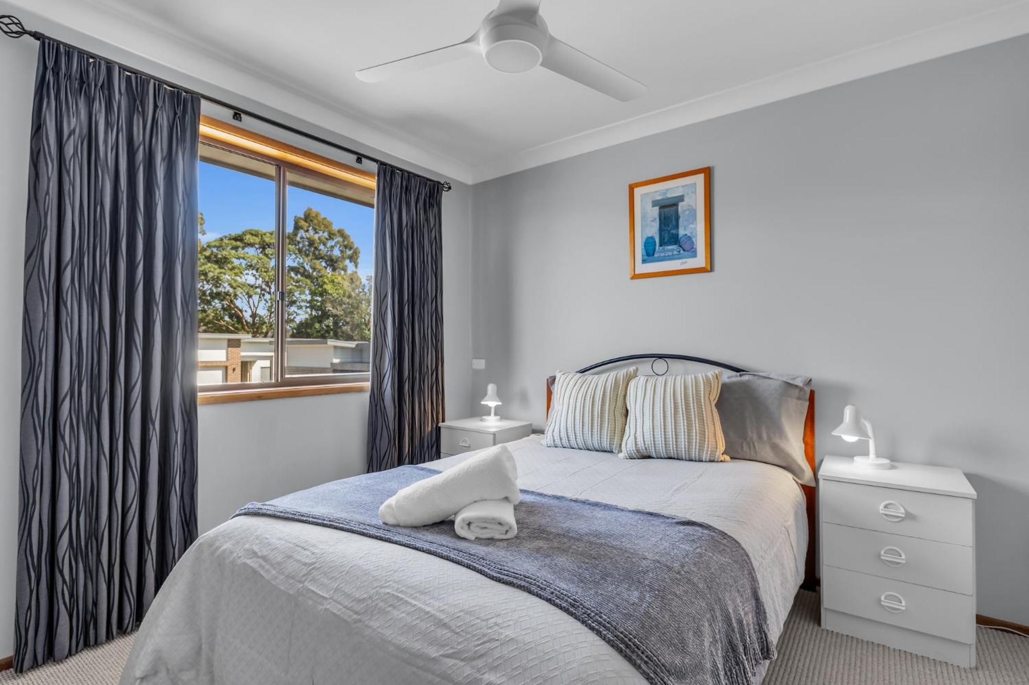 Harbour Lights - townside with a pool