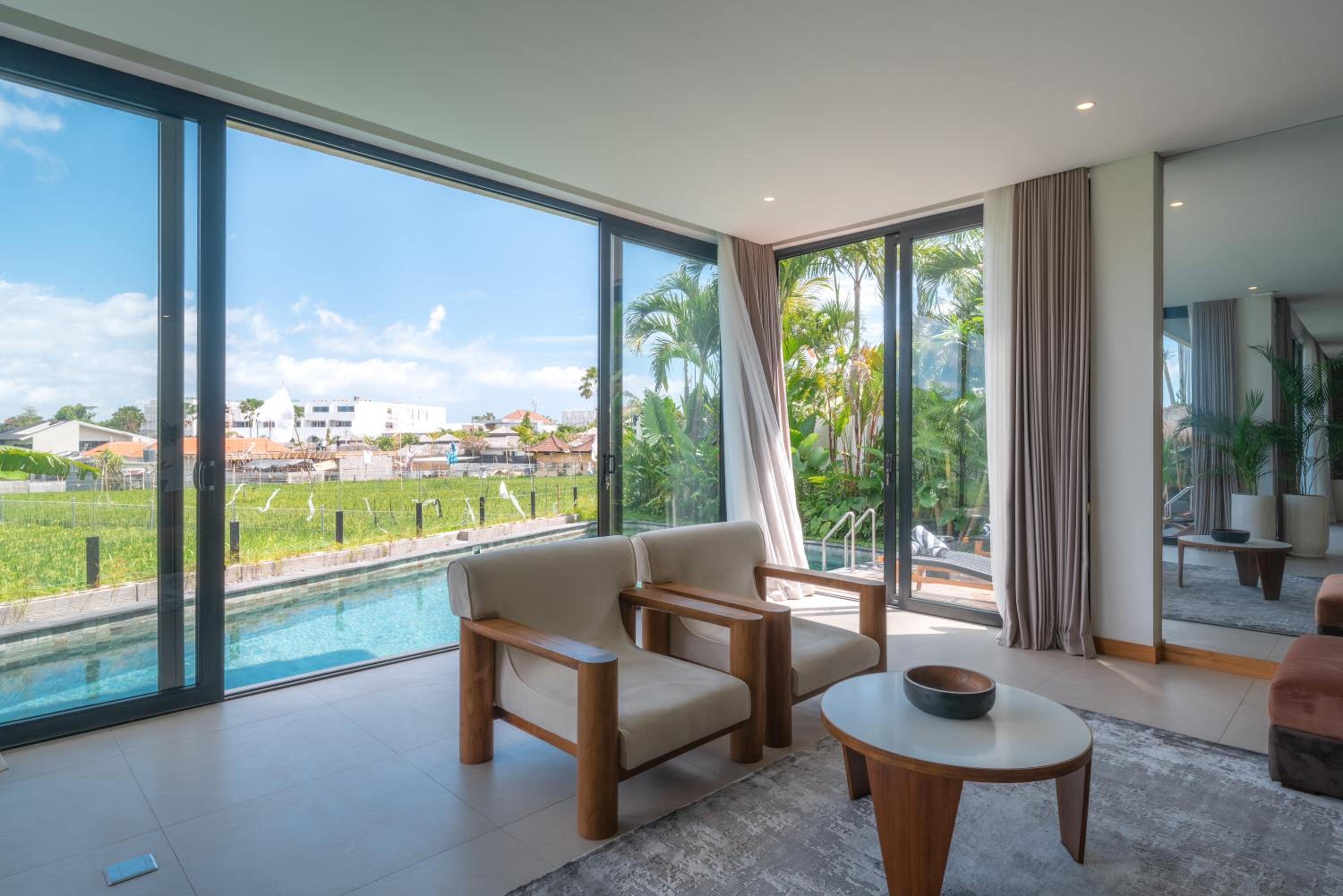 Villa Amaluna - Tranquil Retreat 4BR with Panoramic Rice Field Views