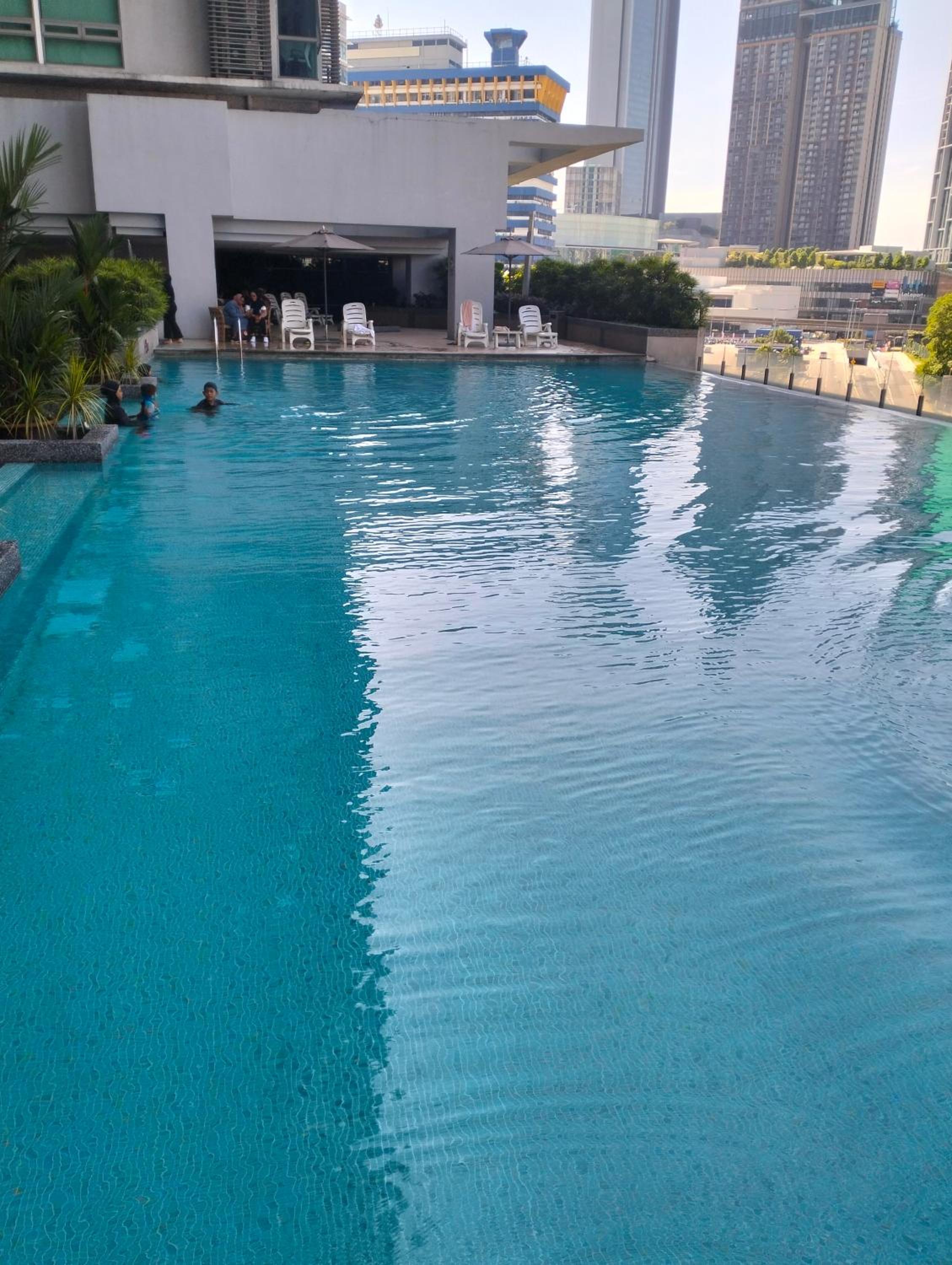 Star Suites At Swiss Garden Residences
