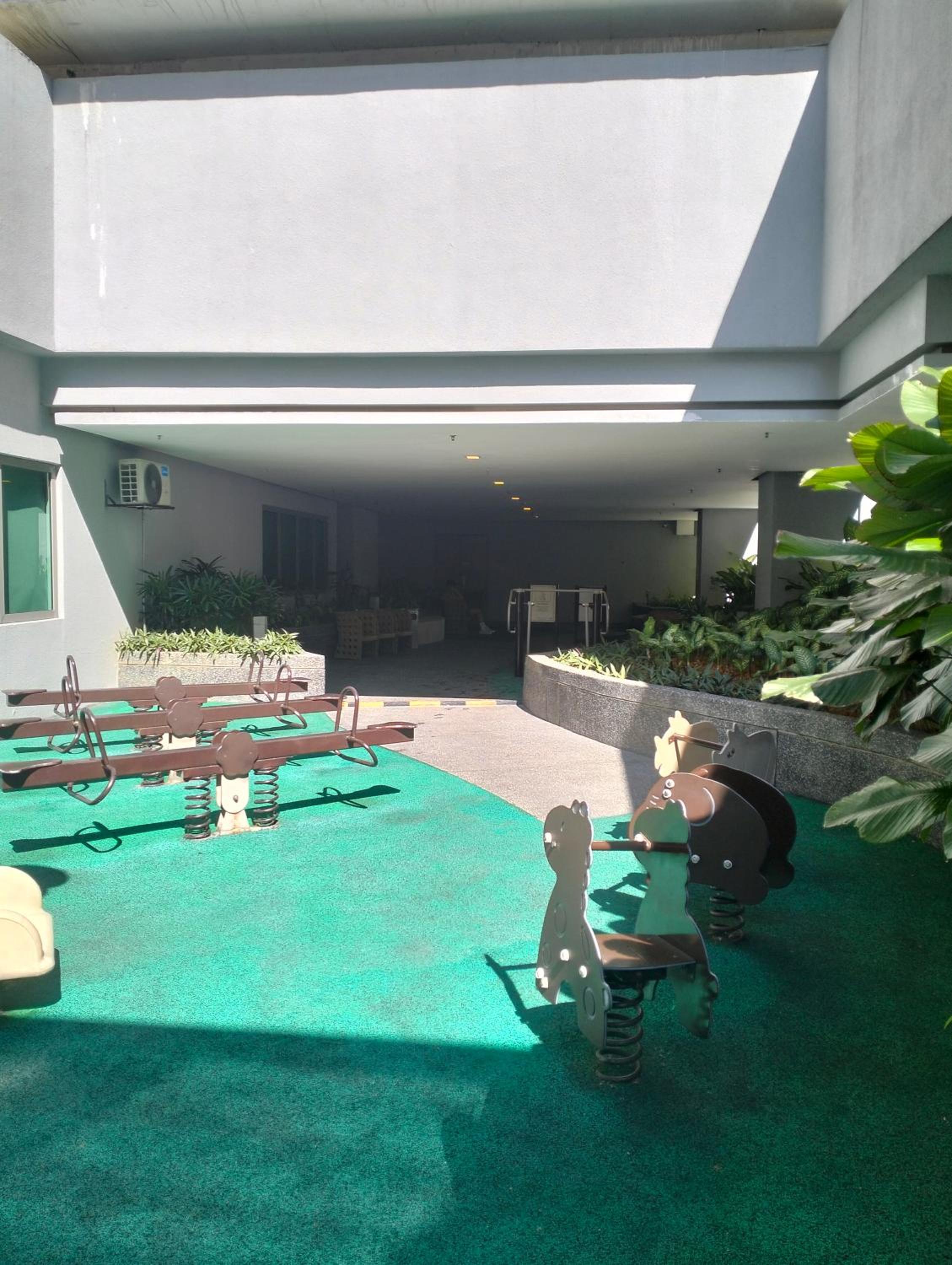 Star Suites At Swiss Garden Residences