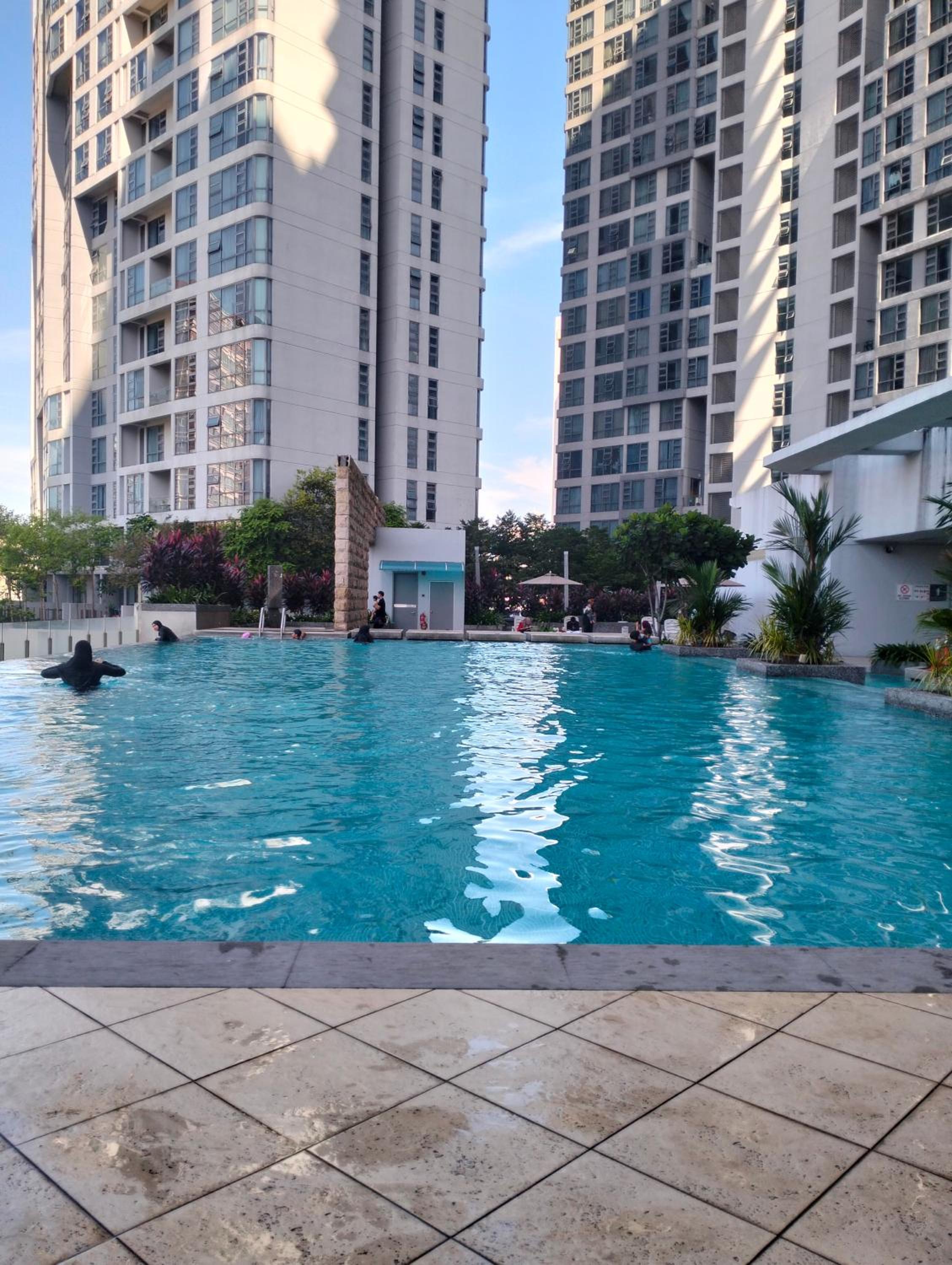 Star Suites At Swiss Garden Residences