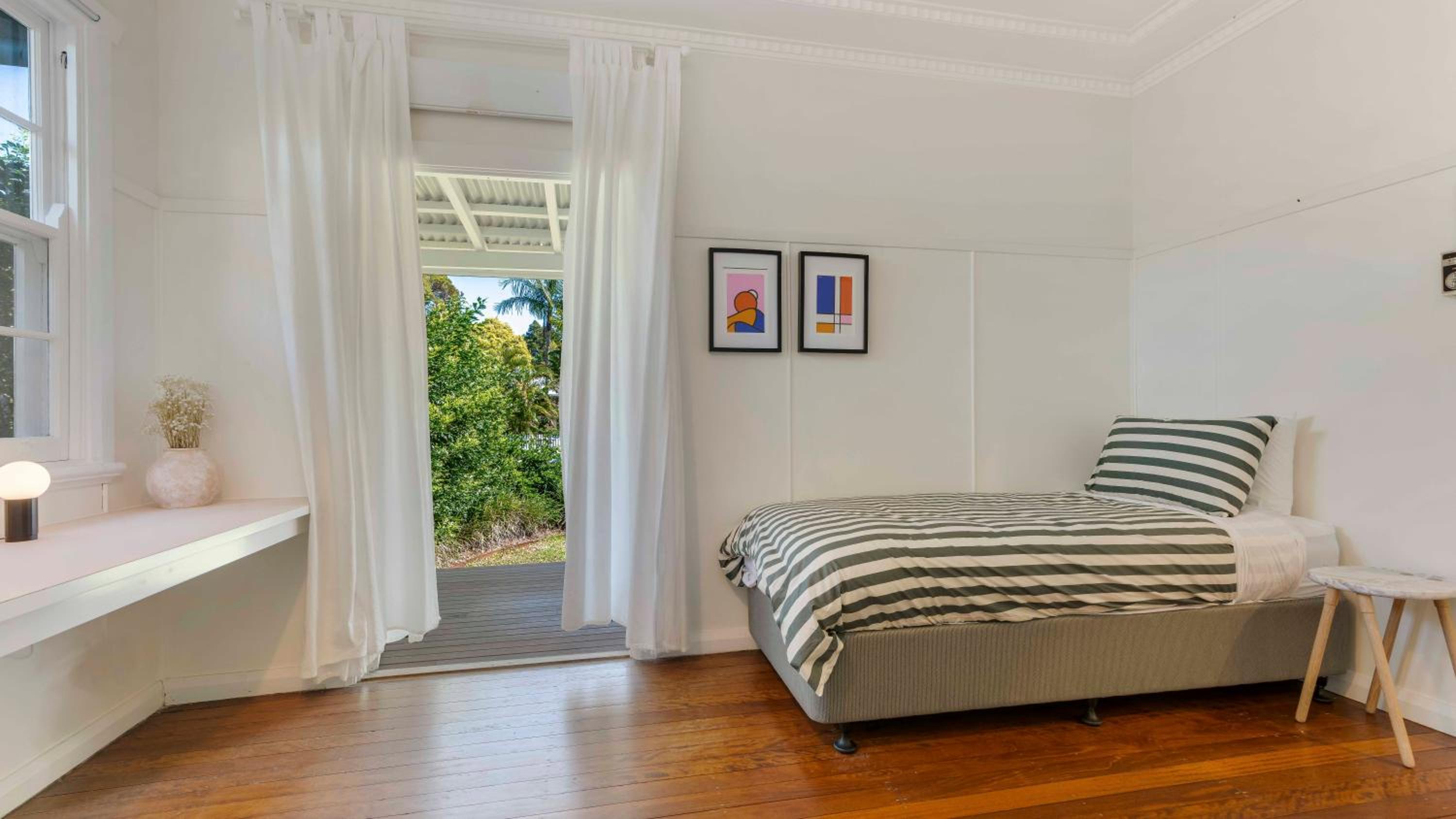 The Pines - Stylish, Brand new home