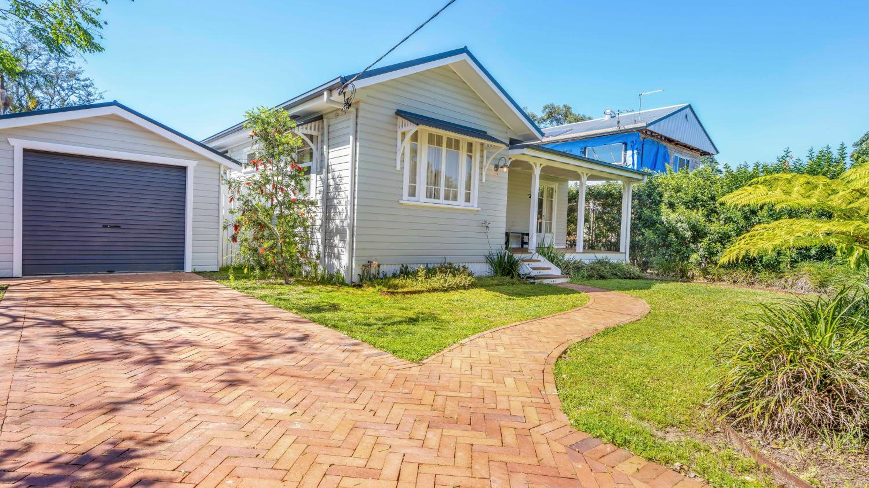The Pines - Stylish, Brand new home