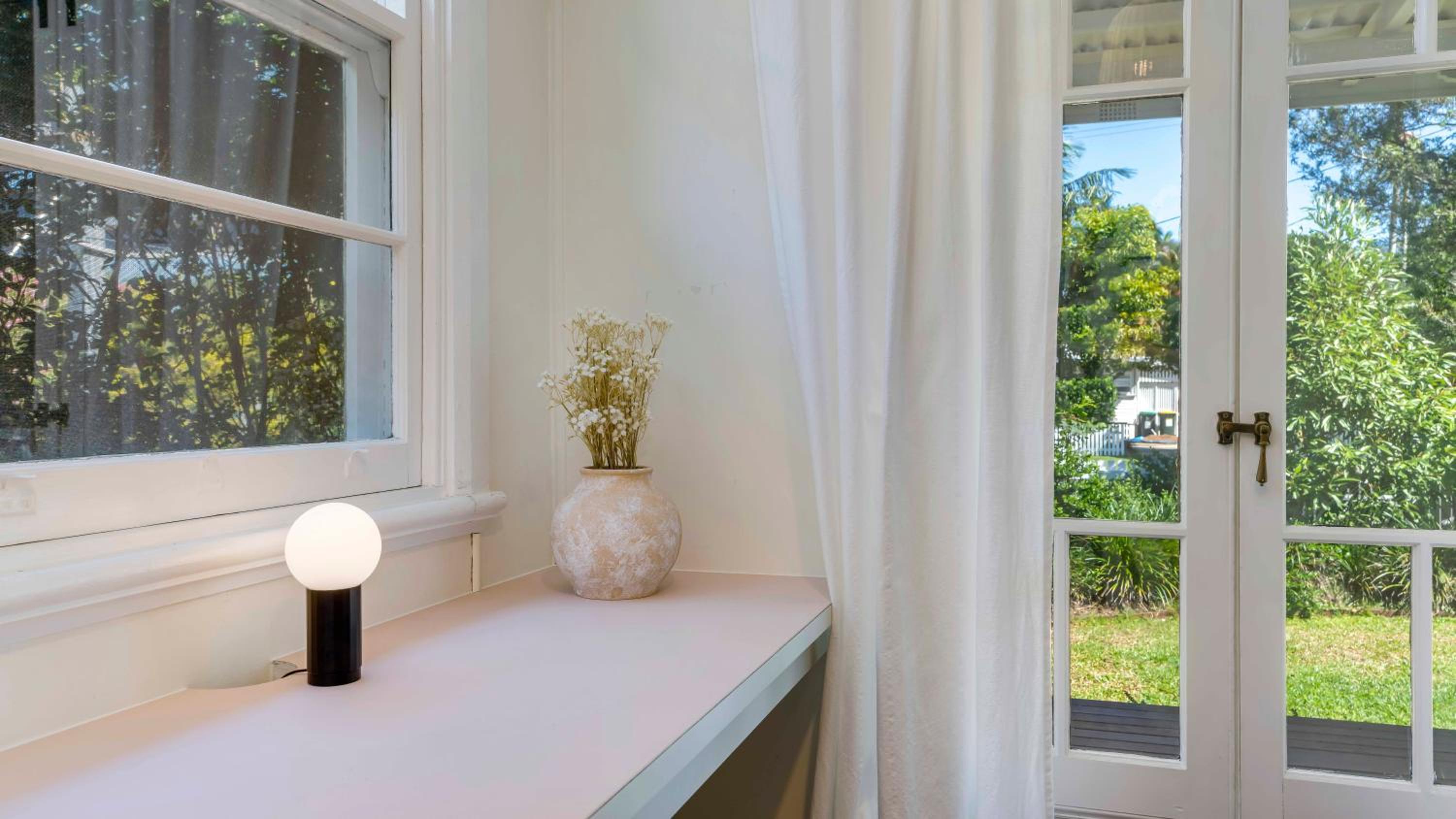 The Pines - Stylish, Brand new home