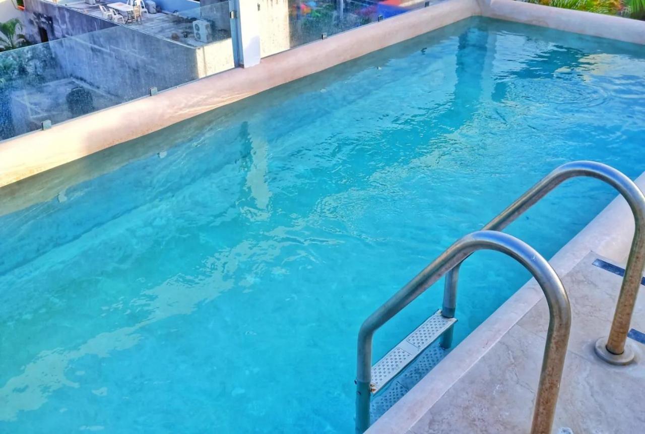 Piscina en la cima Lujoso apartamento en Playa del Carmen