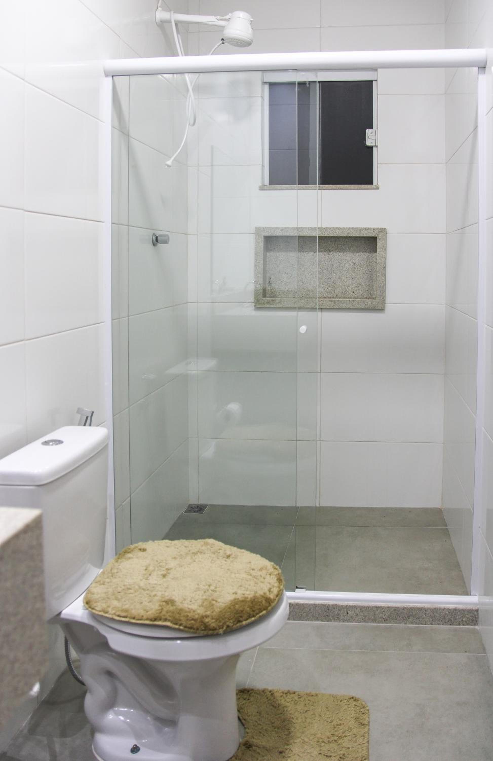 Piscina Aquecida, 5 suítes com ar condicionado, 10km Cabo Frio