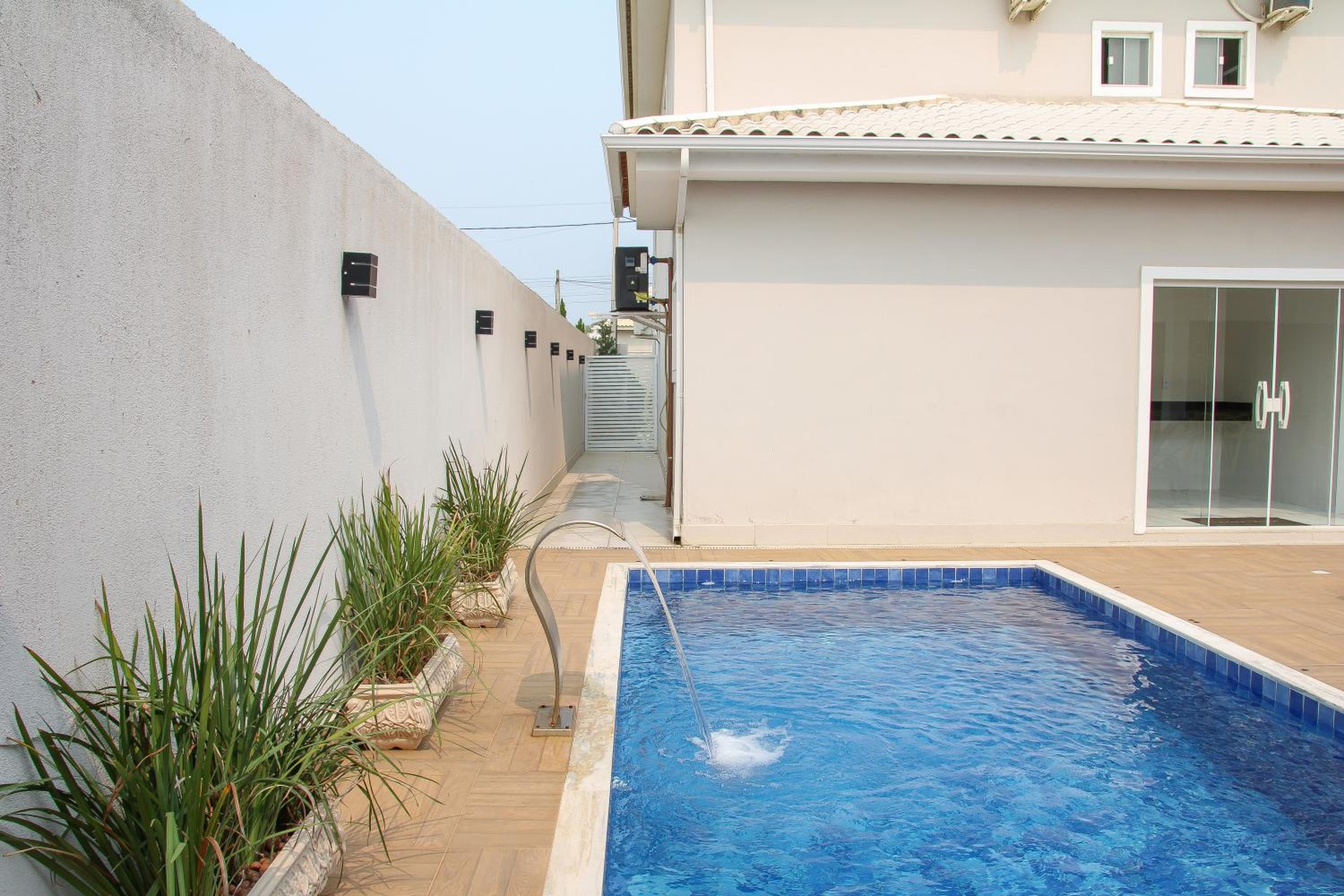 Piscina Aquecida, 5 suítes com ar condicionado, 10km Cabo Frio