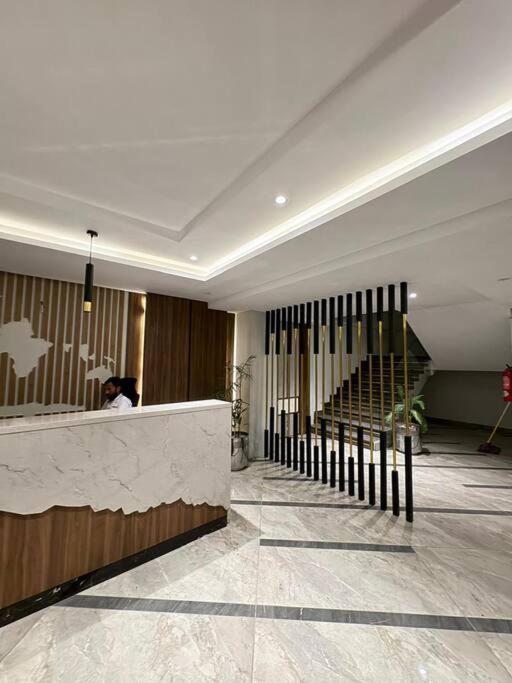 The Executive 1BHK Luxury Apt Self Check-in view 4