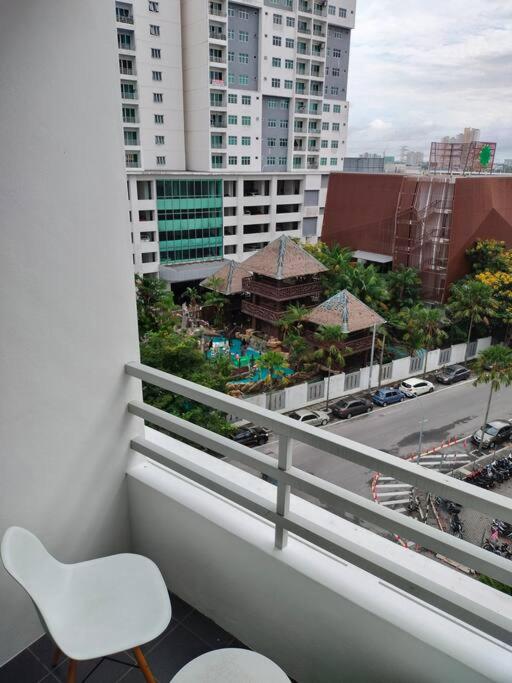 Cozy Cityview Pinang Waterpark